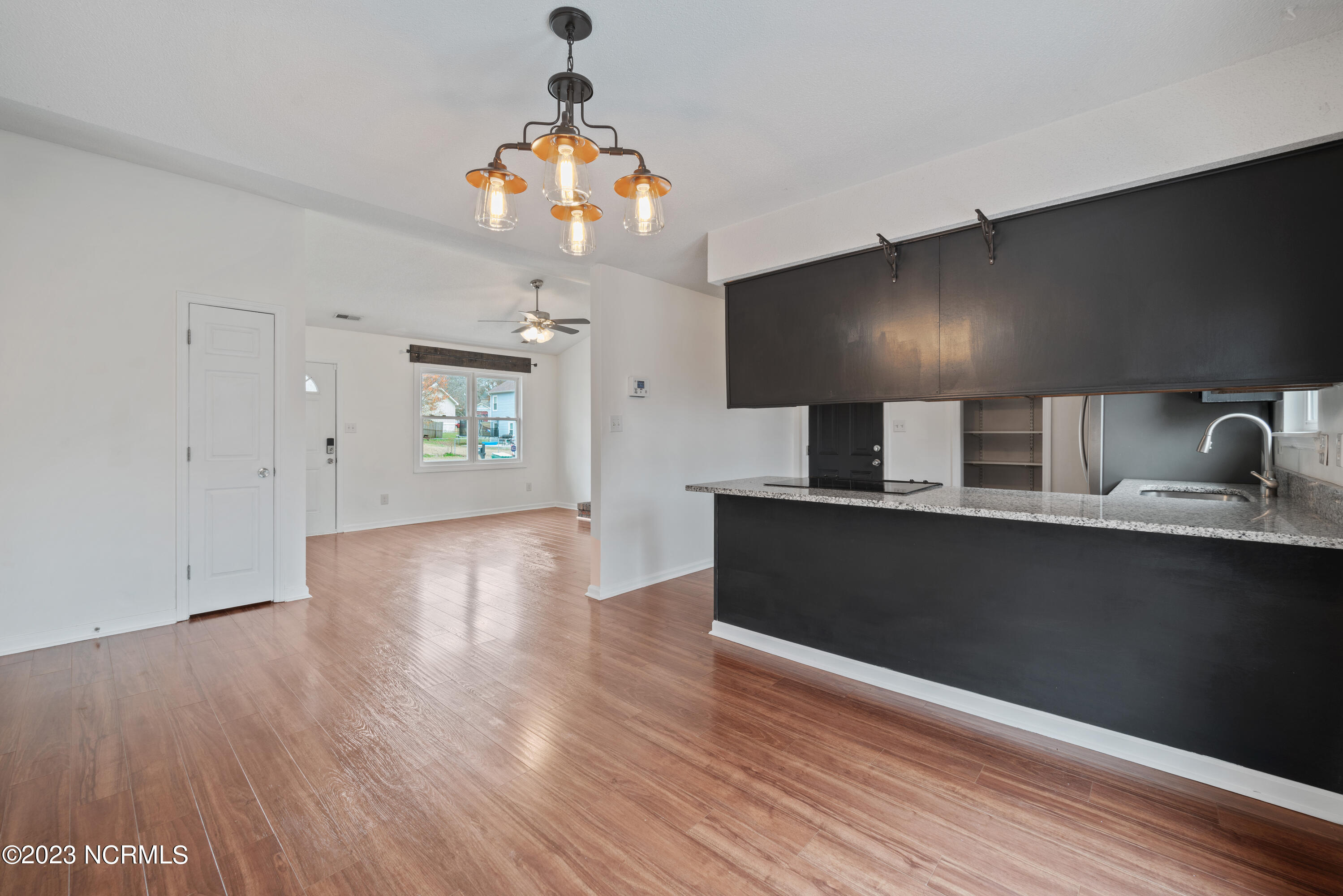 2654 Idlebrook Circle Property Photo 5