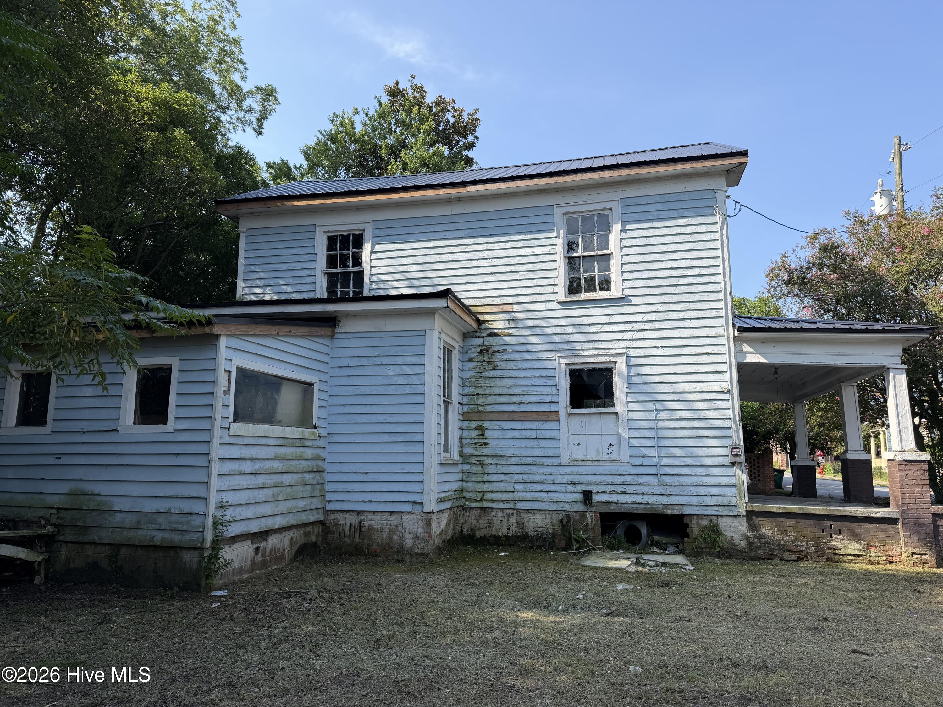 207 N Pierce Street Property Photo 2