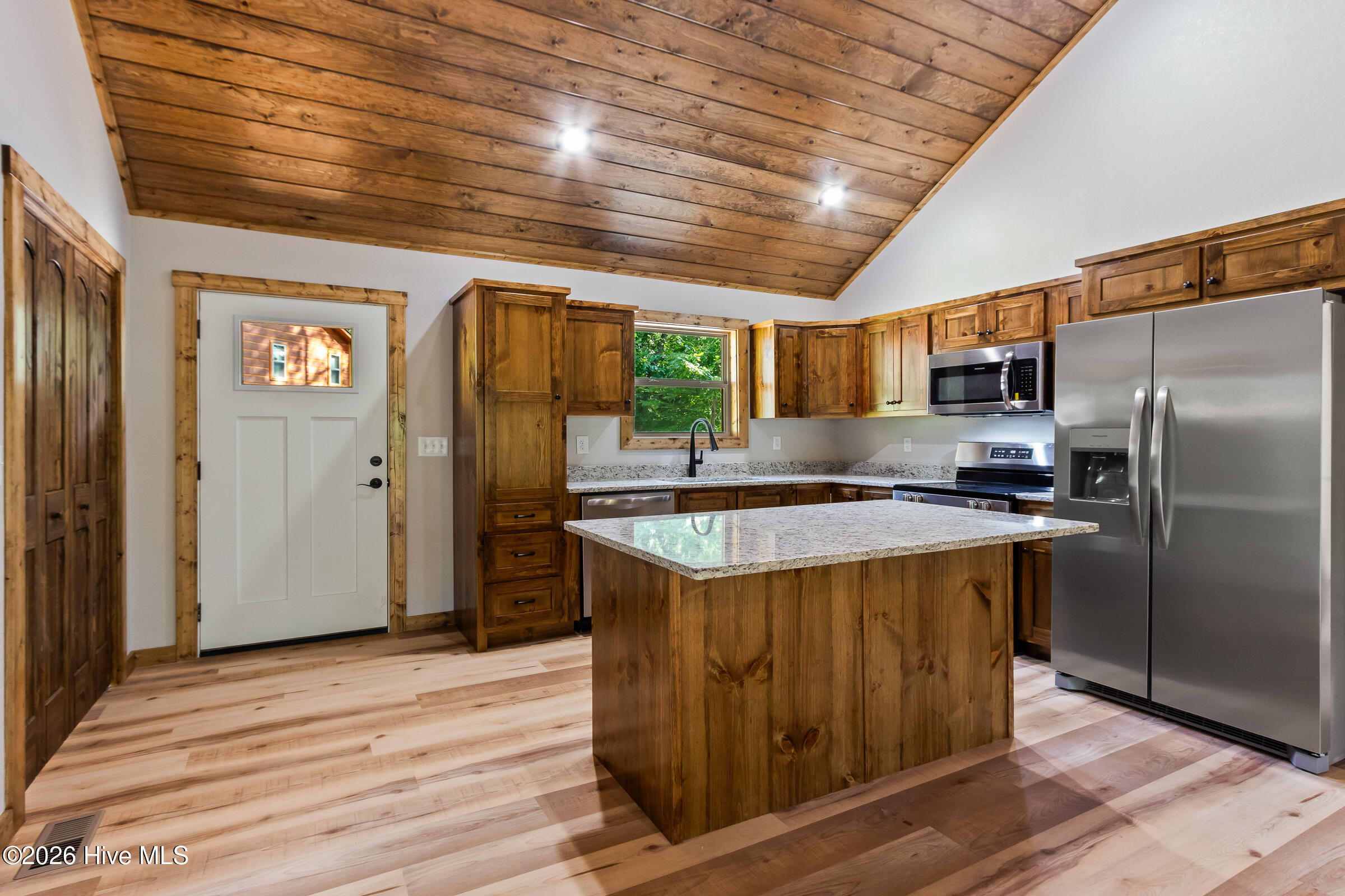 56 Oak Knob Drive Property Photo 4