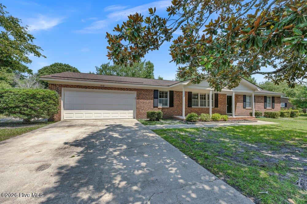 618 Kelly Road Property Photo 1