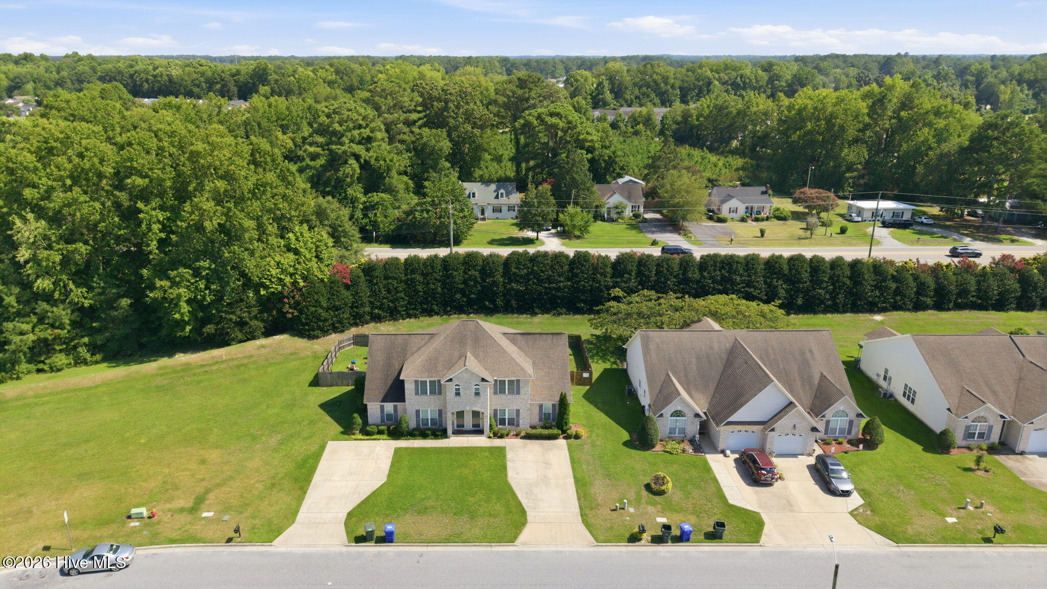 2036 Cambria Drive B Property Photo 11