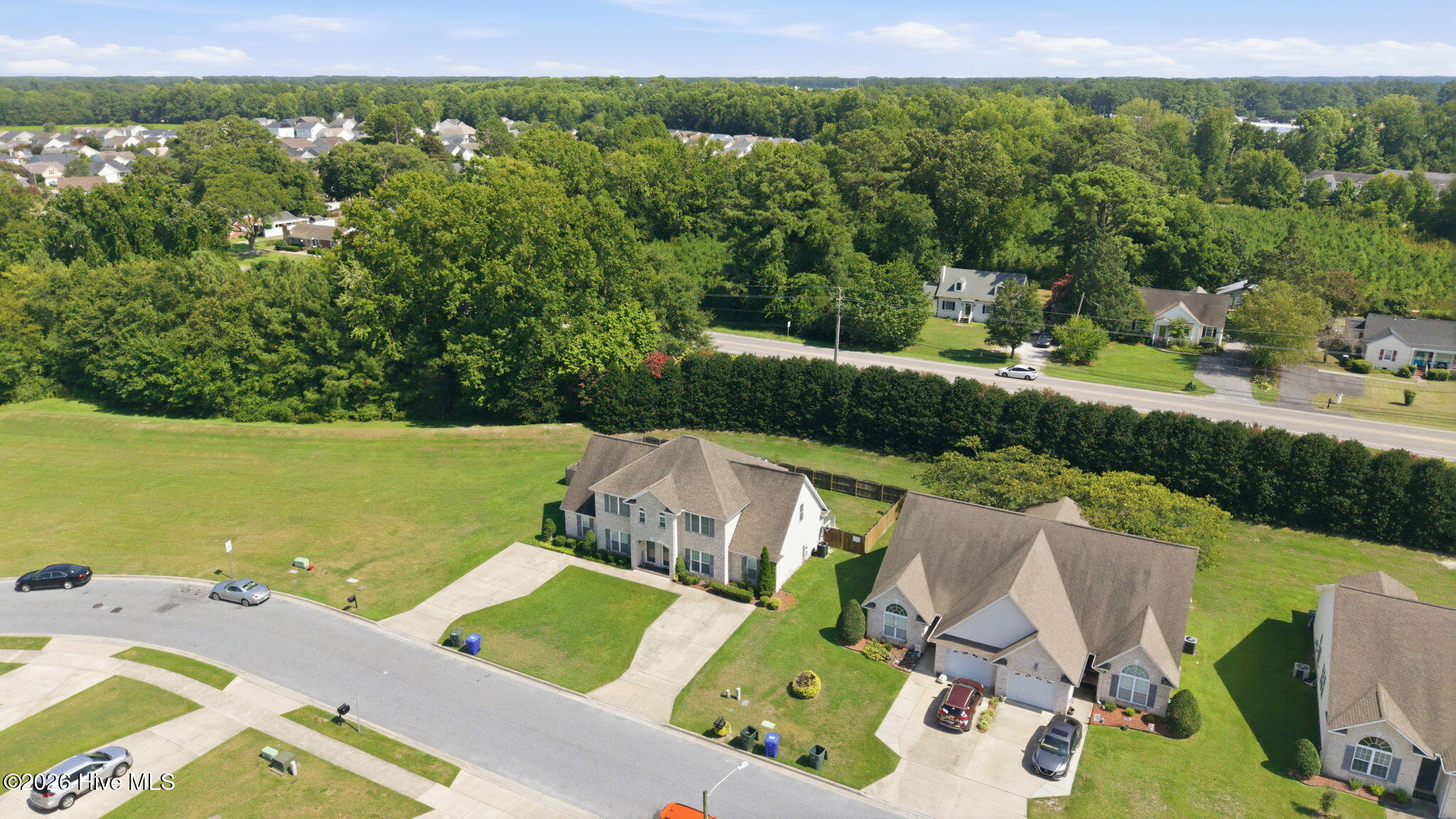 2036 Cambria Drive B Property Photo 12