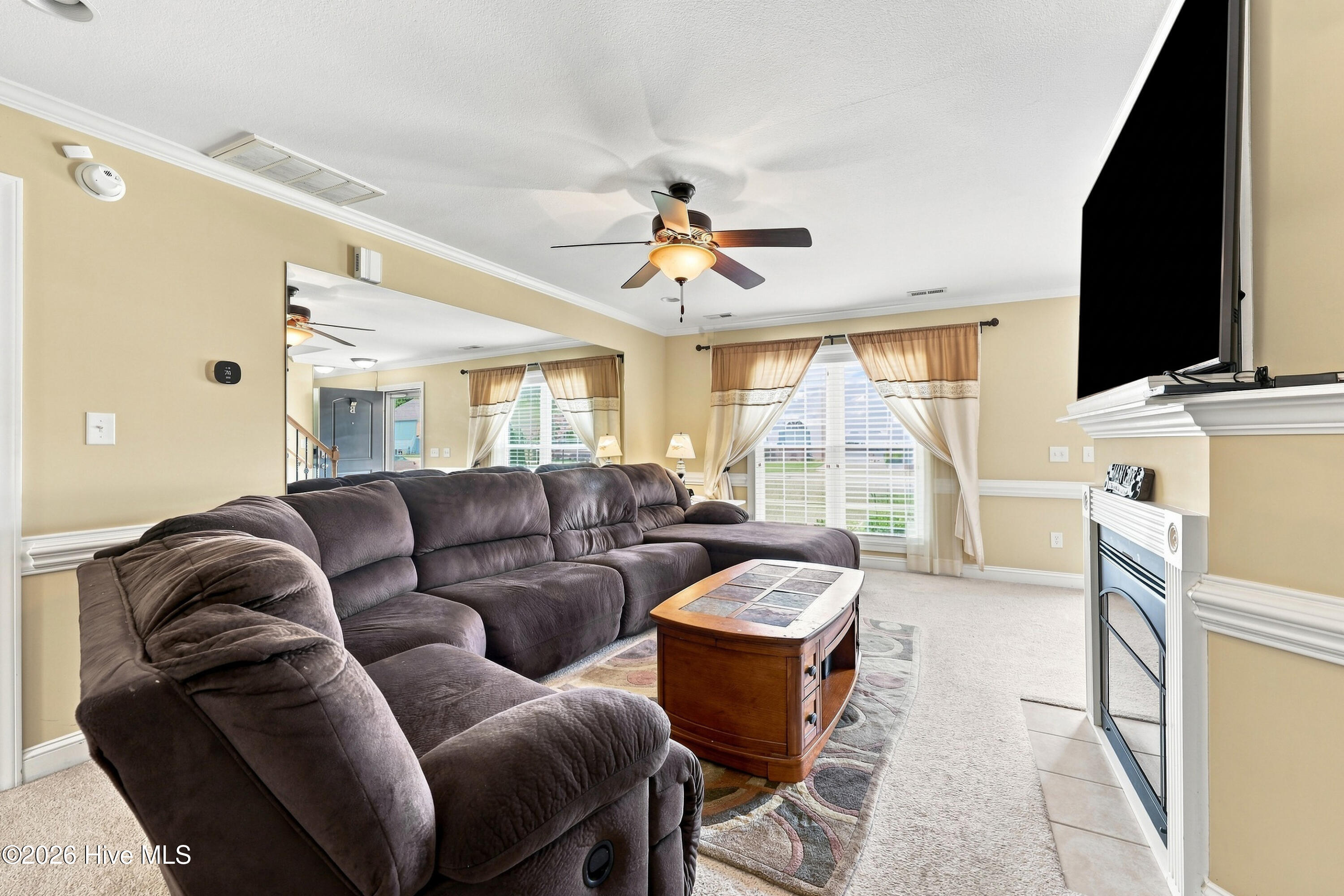 2036 Cambria Drive B Property Photo 18