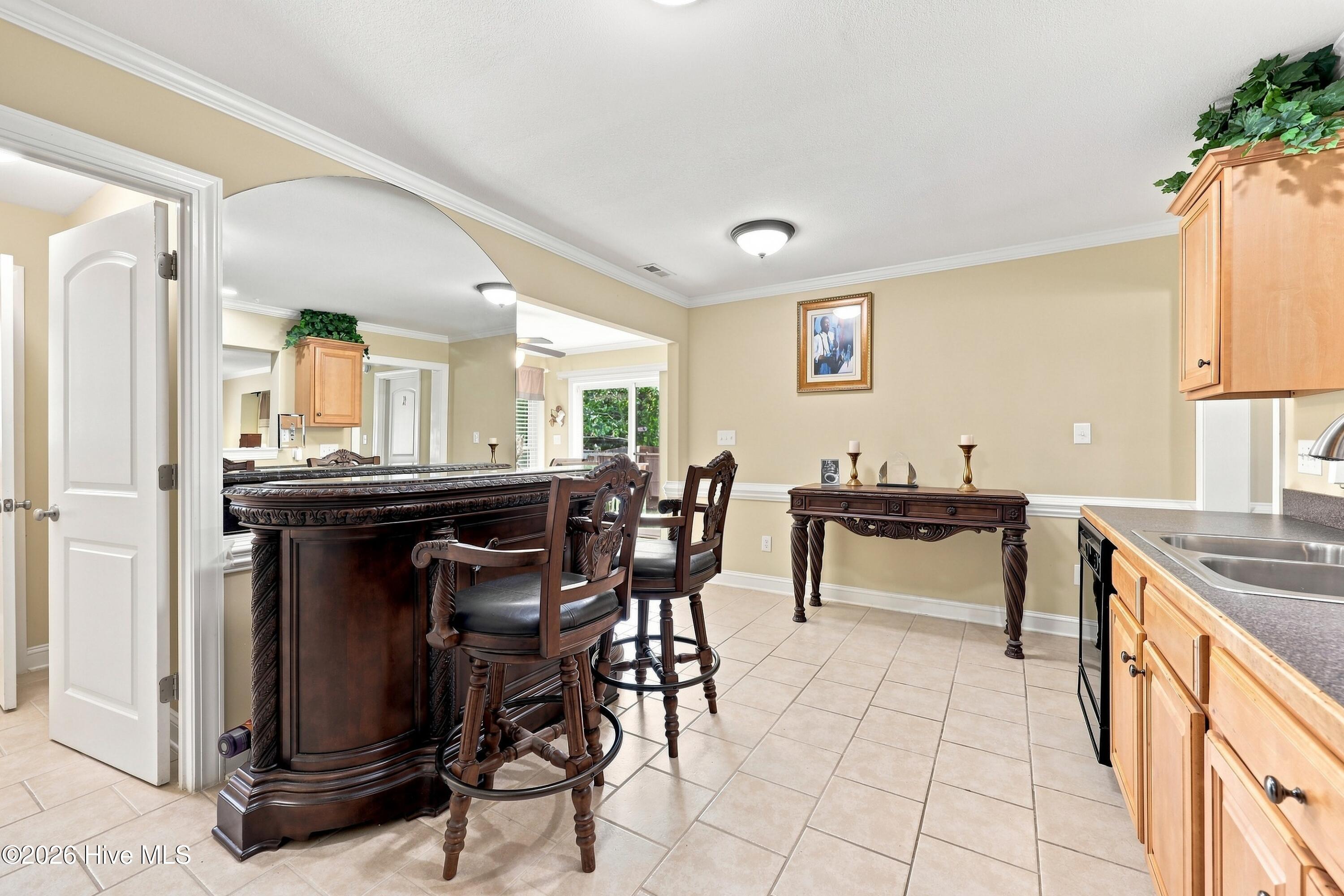 2036 Cambria Drive B Property Photo 20