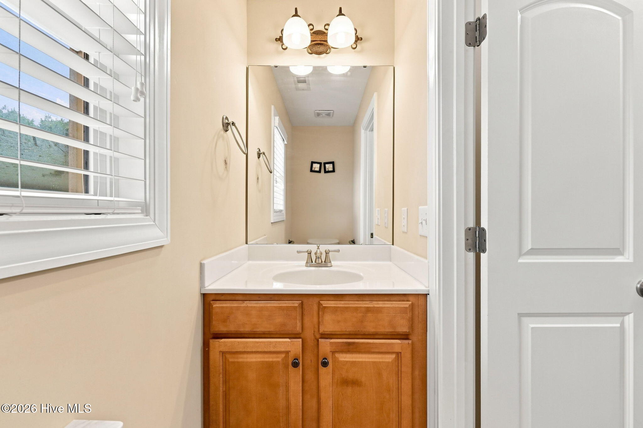 2036 Cambria Drive B Property Photo 22