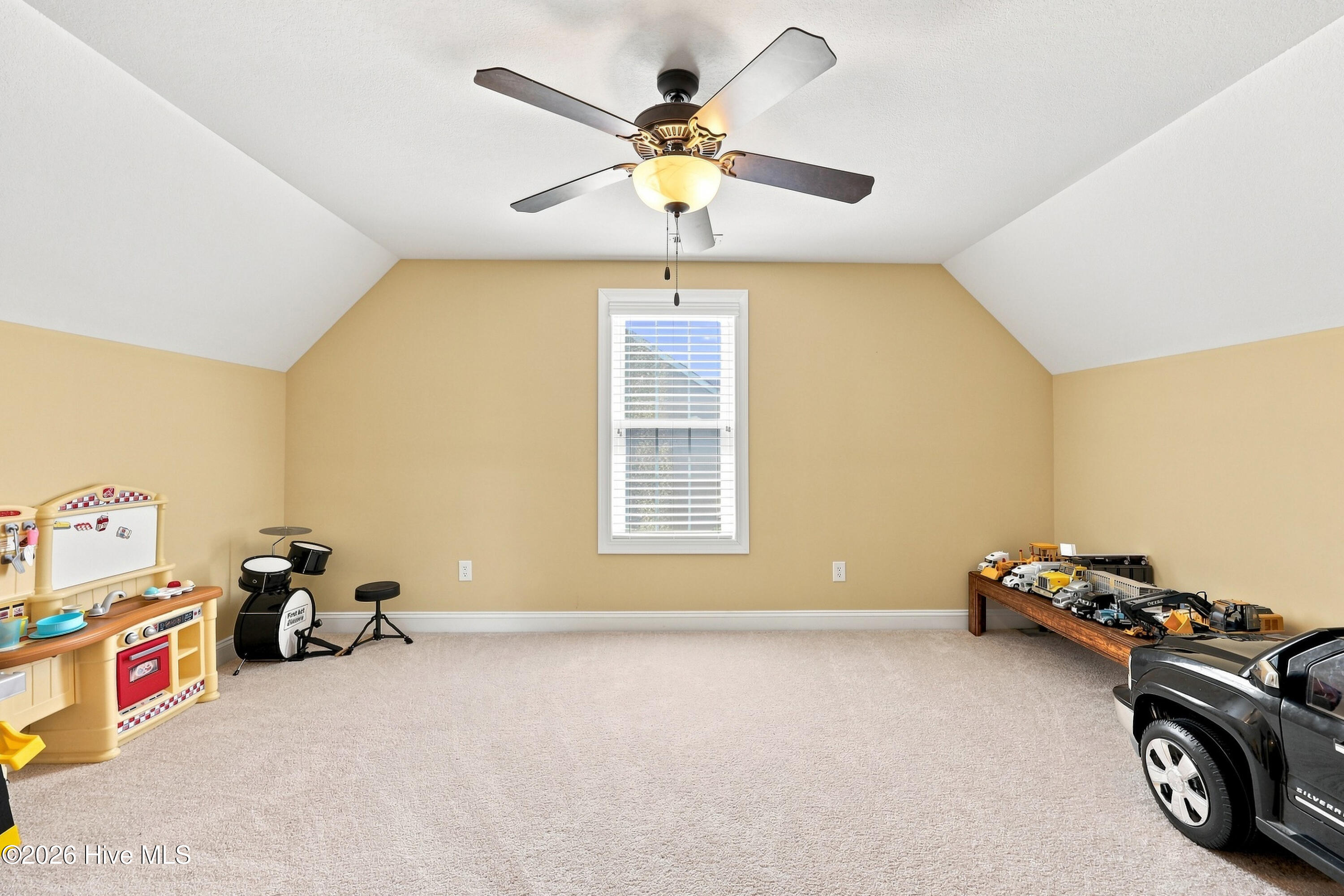 2036 Cambria Drive B Property Photo 35