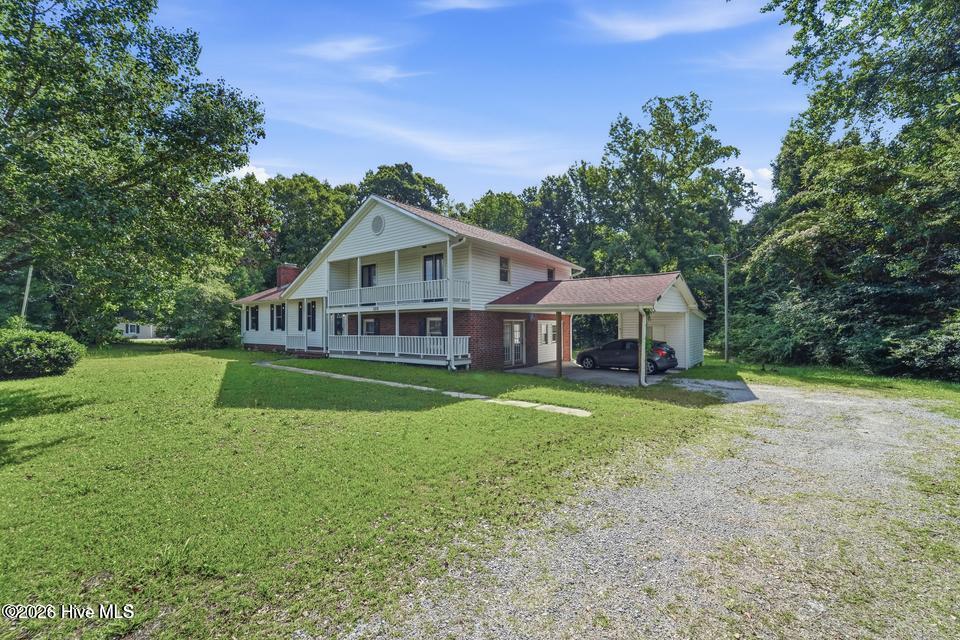 220 Edgewood Drive Property Photo 4