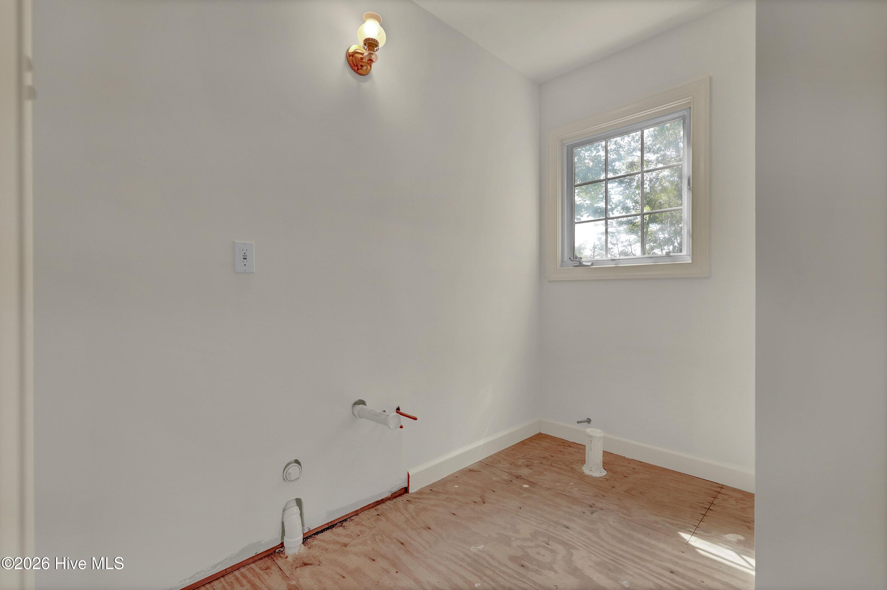 6308 Property Photo 32