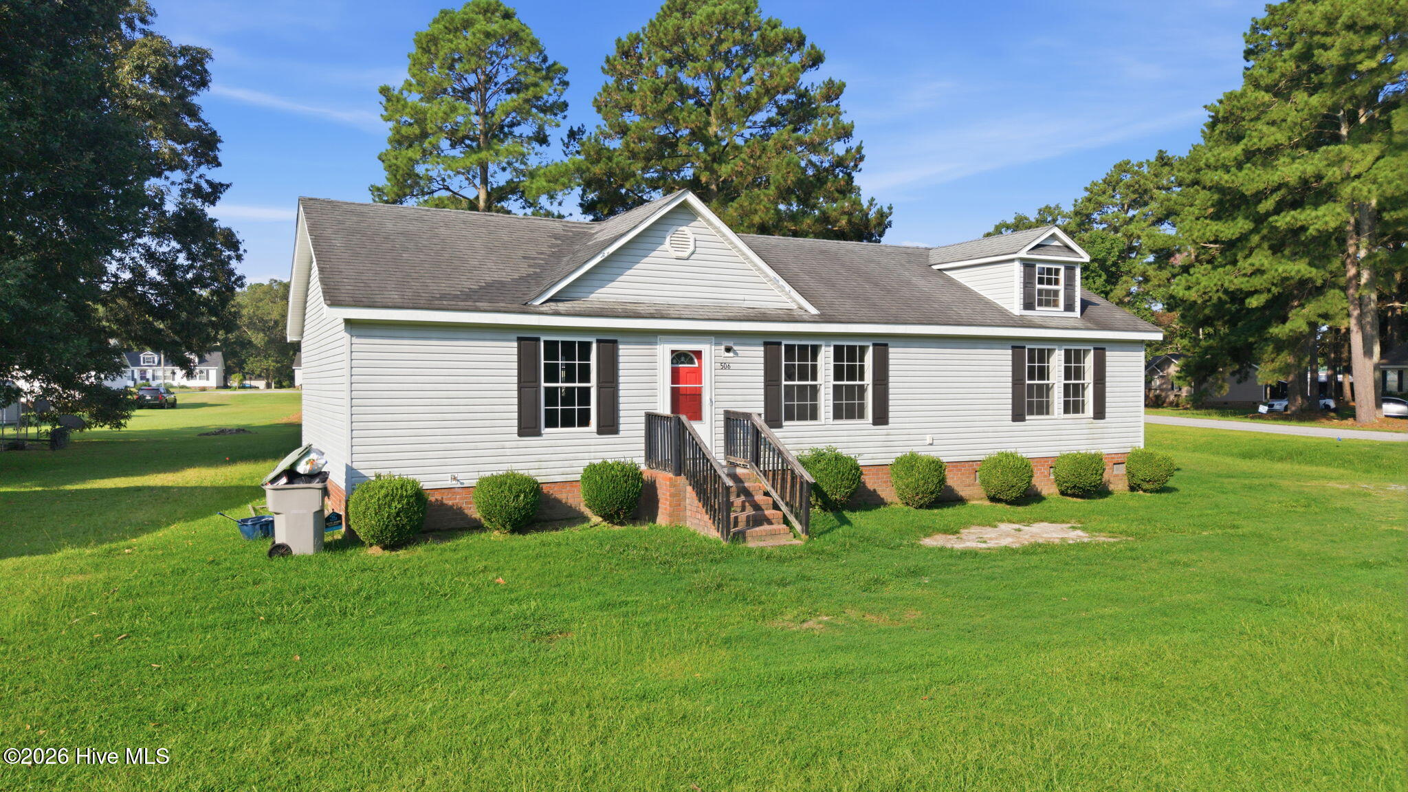 506 Britannia Drive Property Photo 2