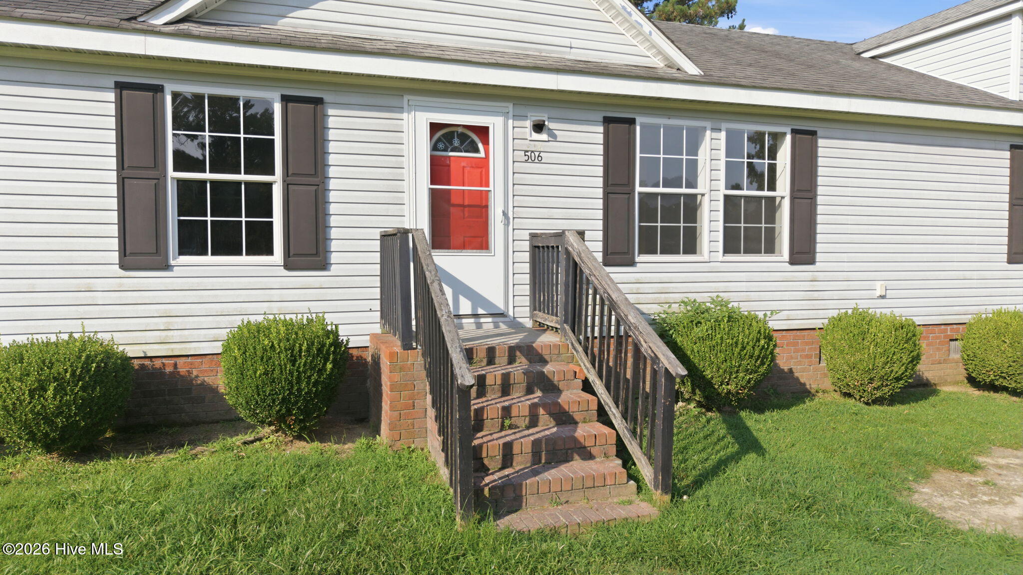 506 Britannia Drive Property Photo 3