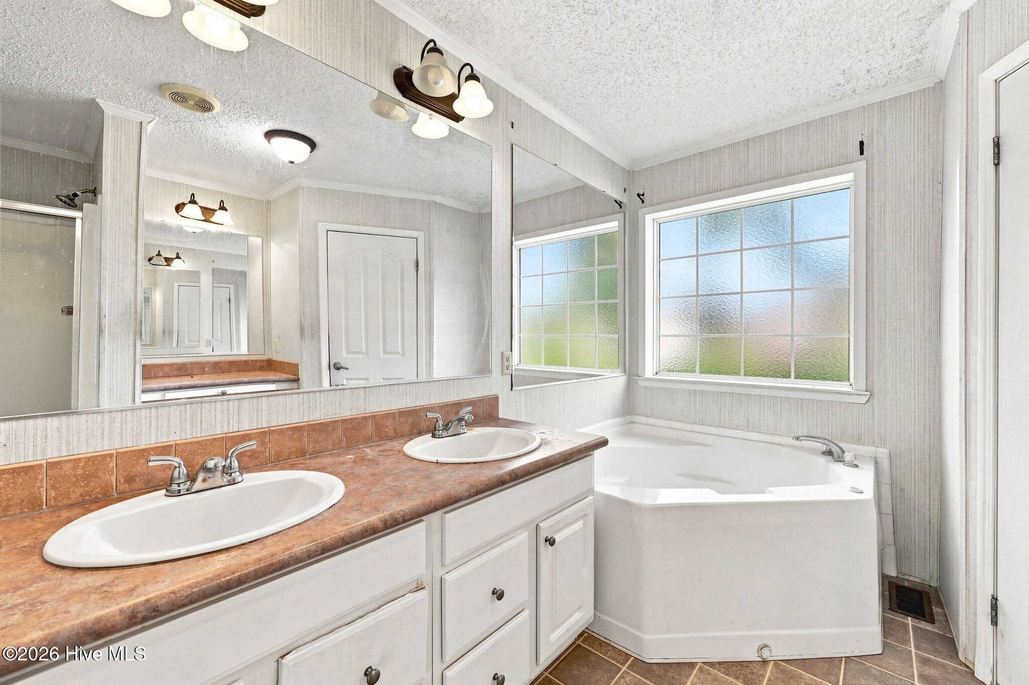 506 Britannia Drive Property Photo 23