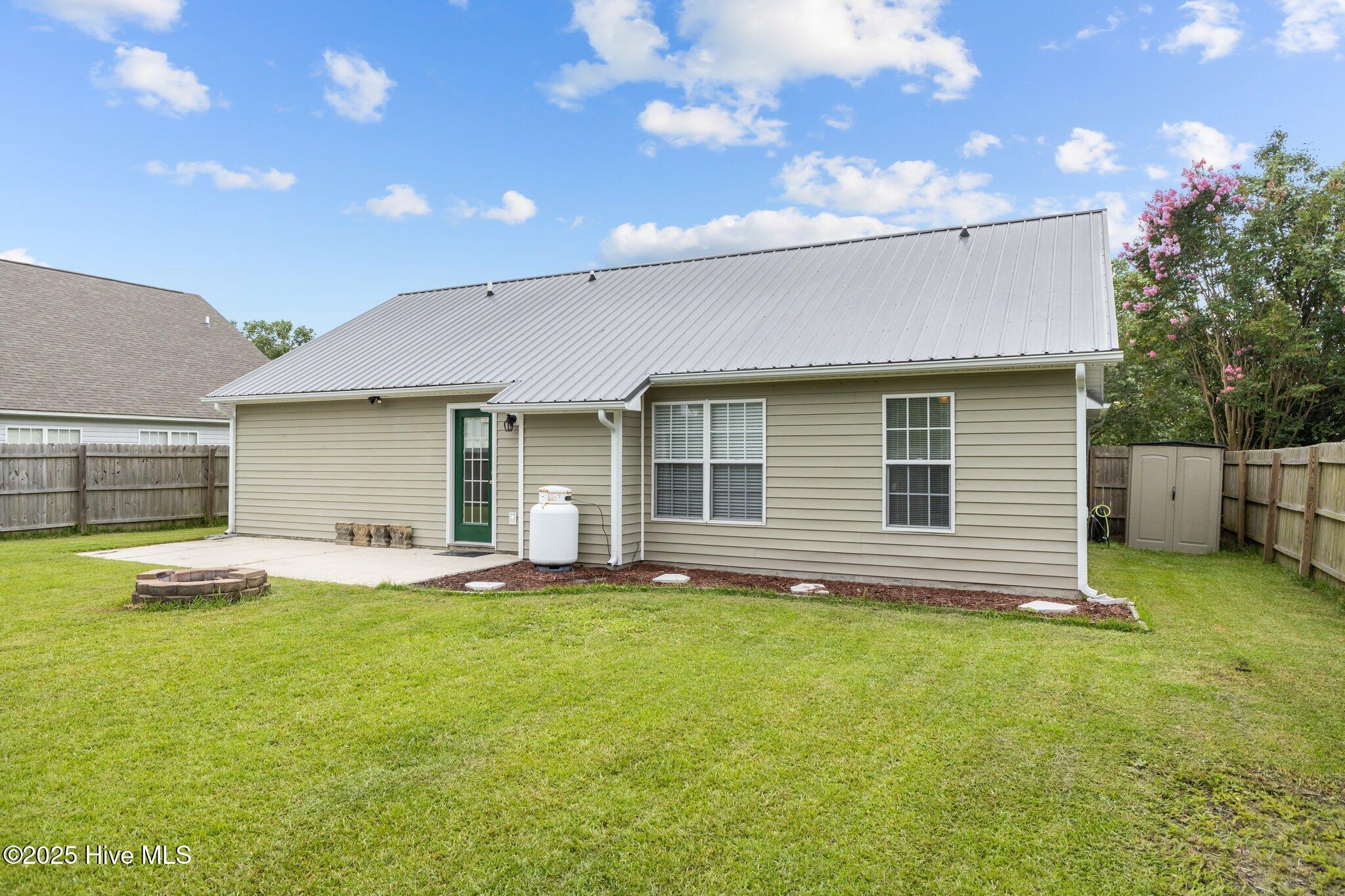 300 Foxhall Road Property Photo 4