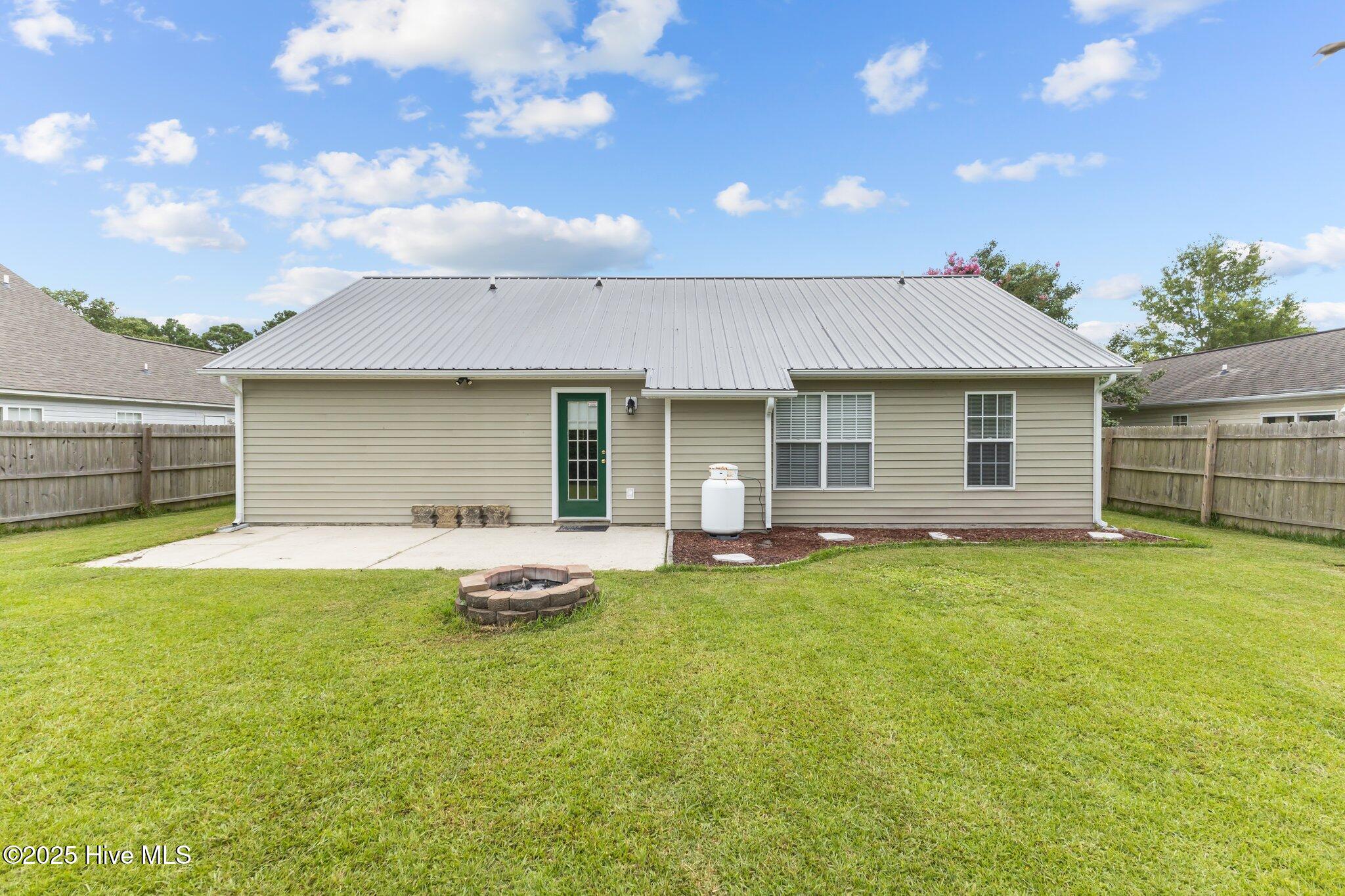 300 Foxhall Road Property Photo 6
