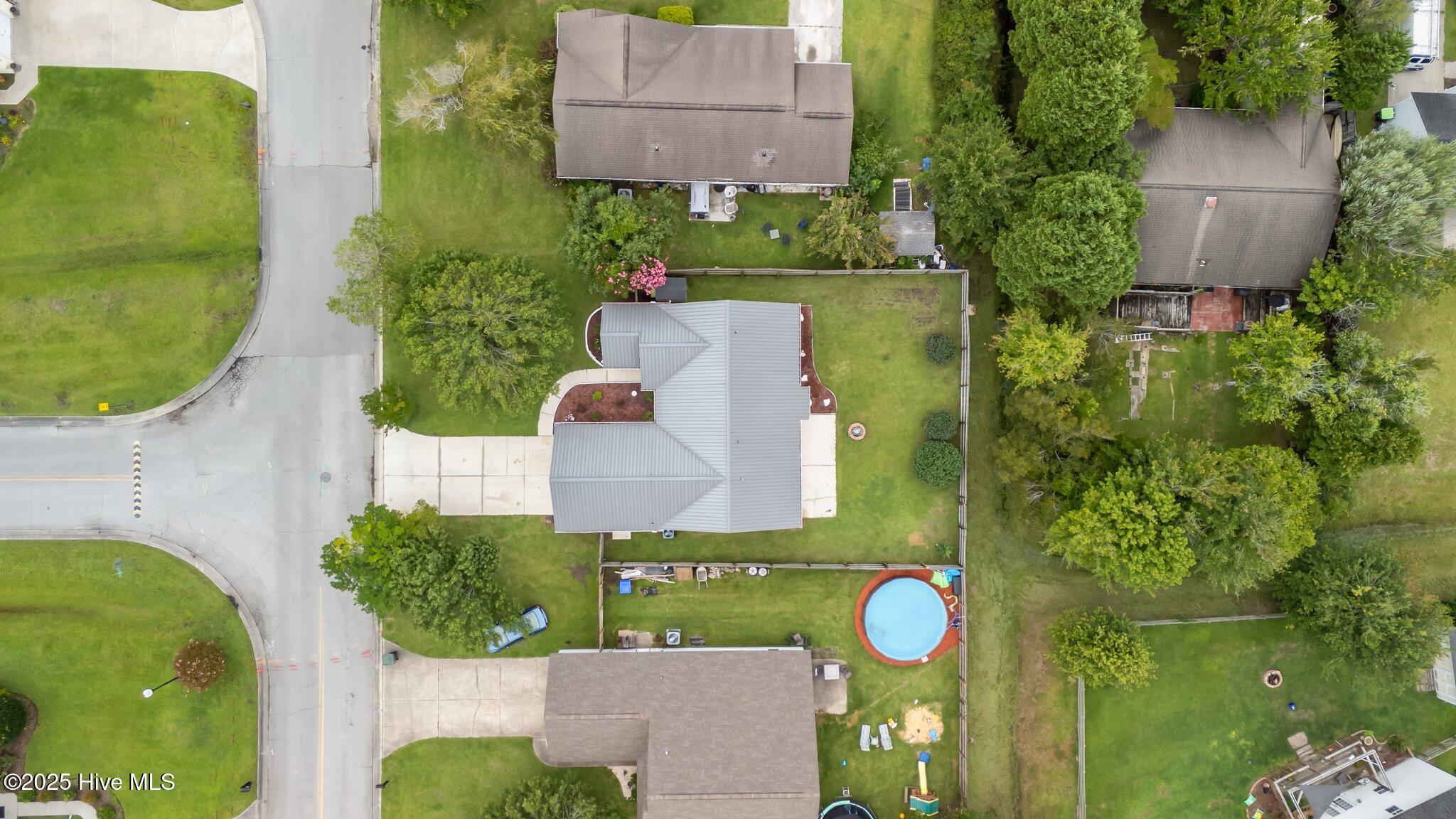 300 Foxhall Road Property Photo 22