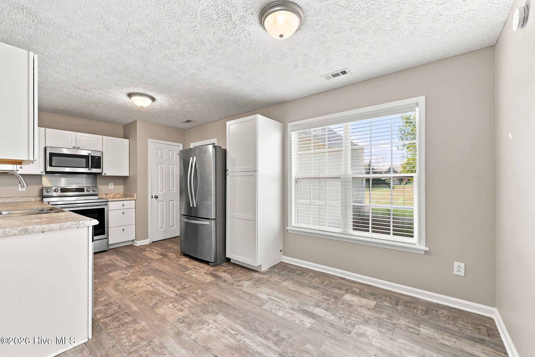 300 Foxhall Road Property Photo 22