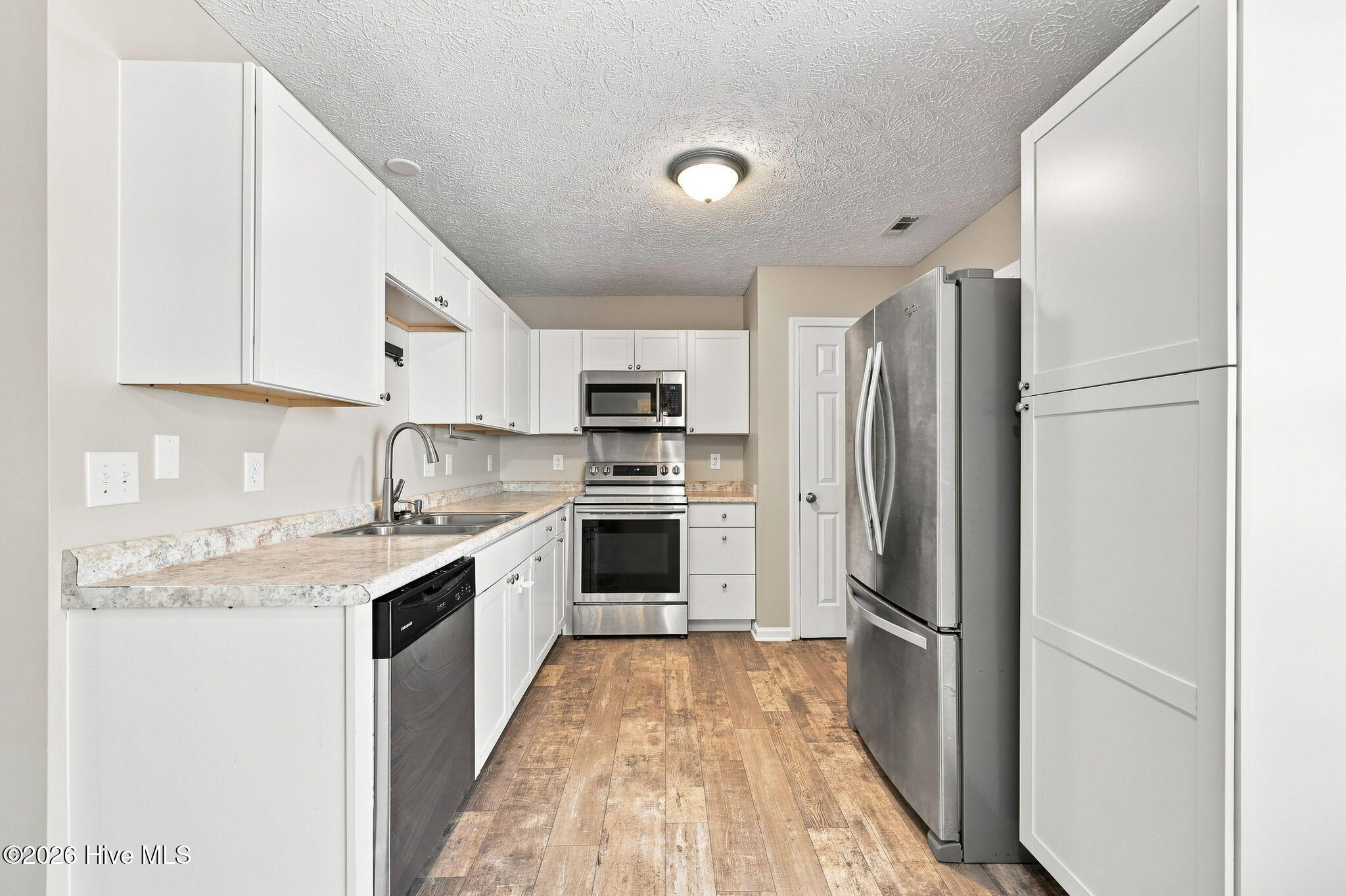 300 Foxhall Road Property Photo 23