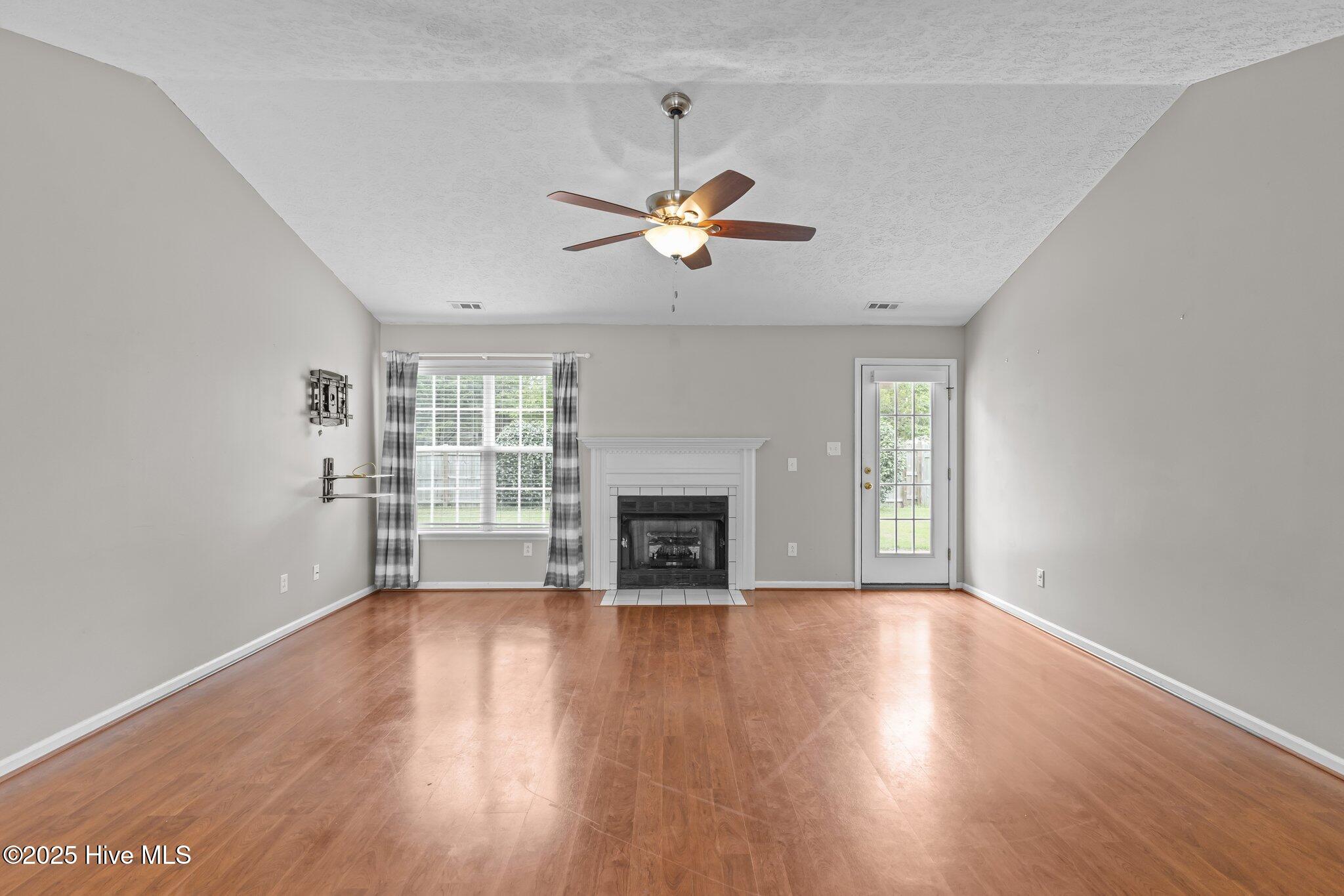 300 Foxhall Road Property Photo 31