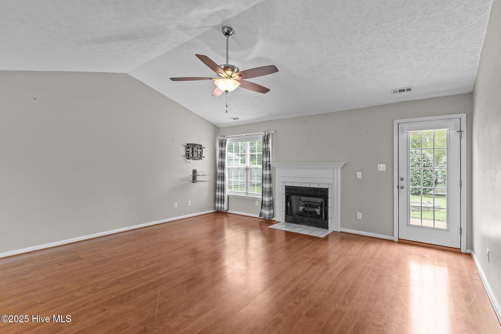 300 Foxhall Road Property Photo 33