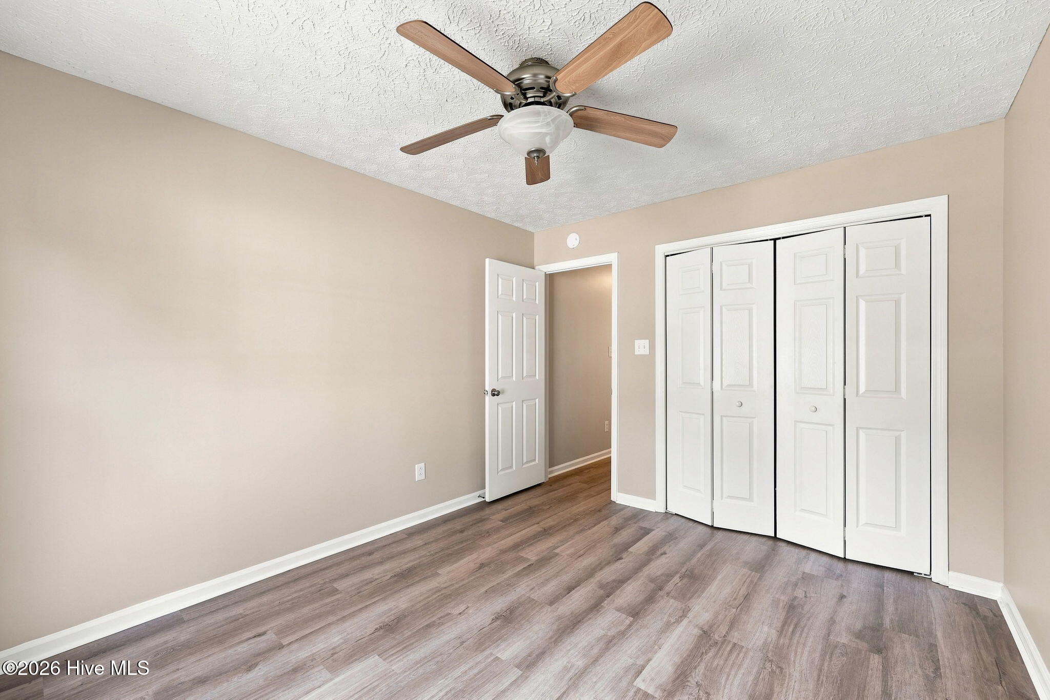 300 Foxhall Road Property Photo 34