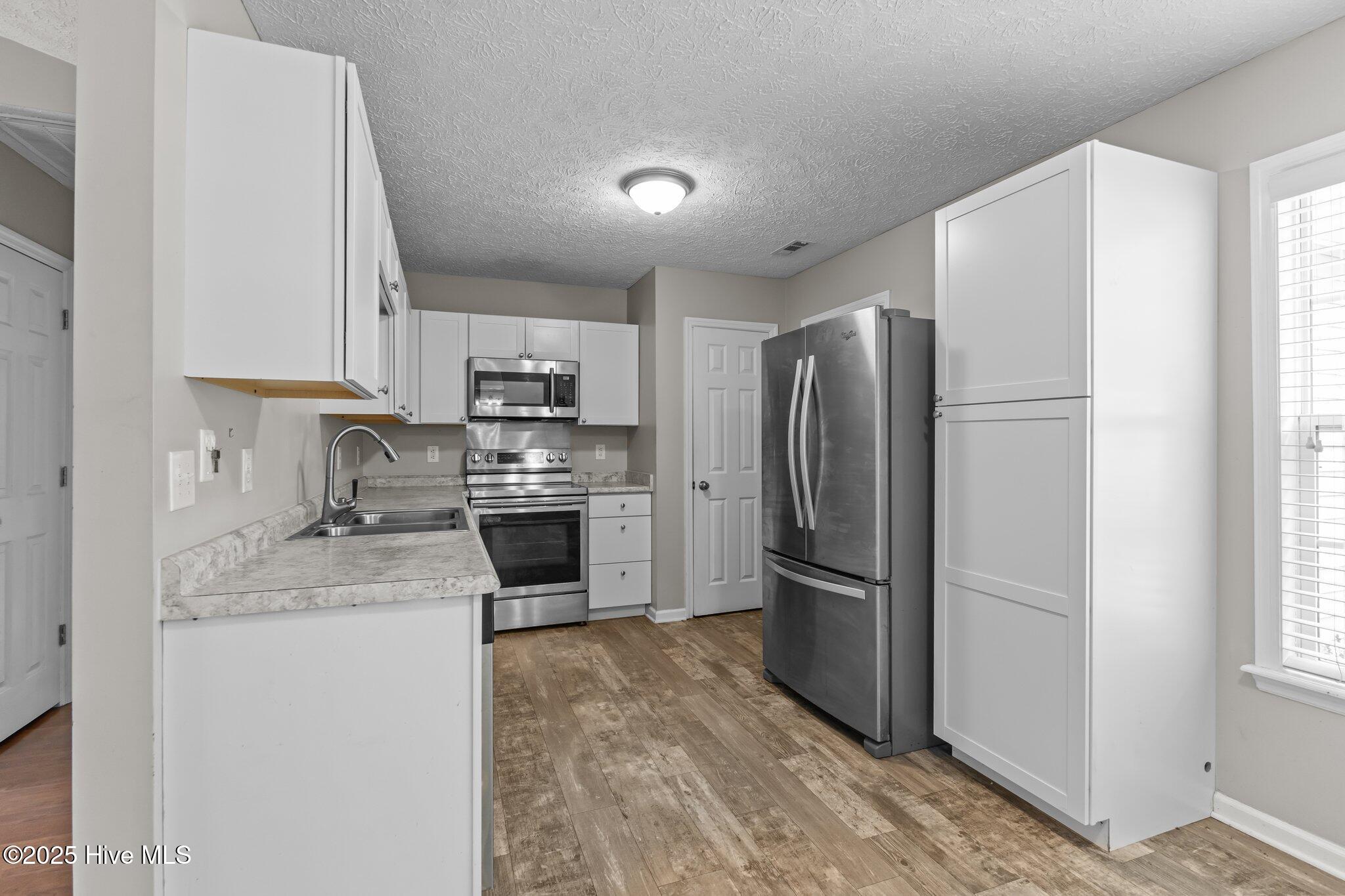 300 Foxhall Road Property Photo 38