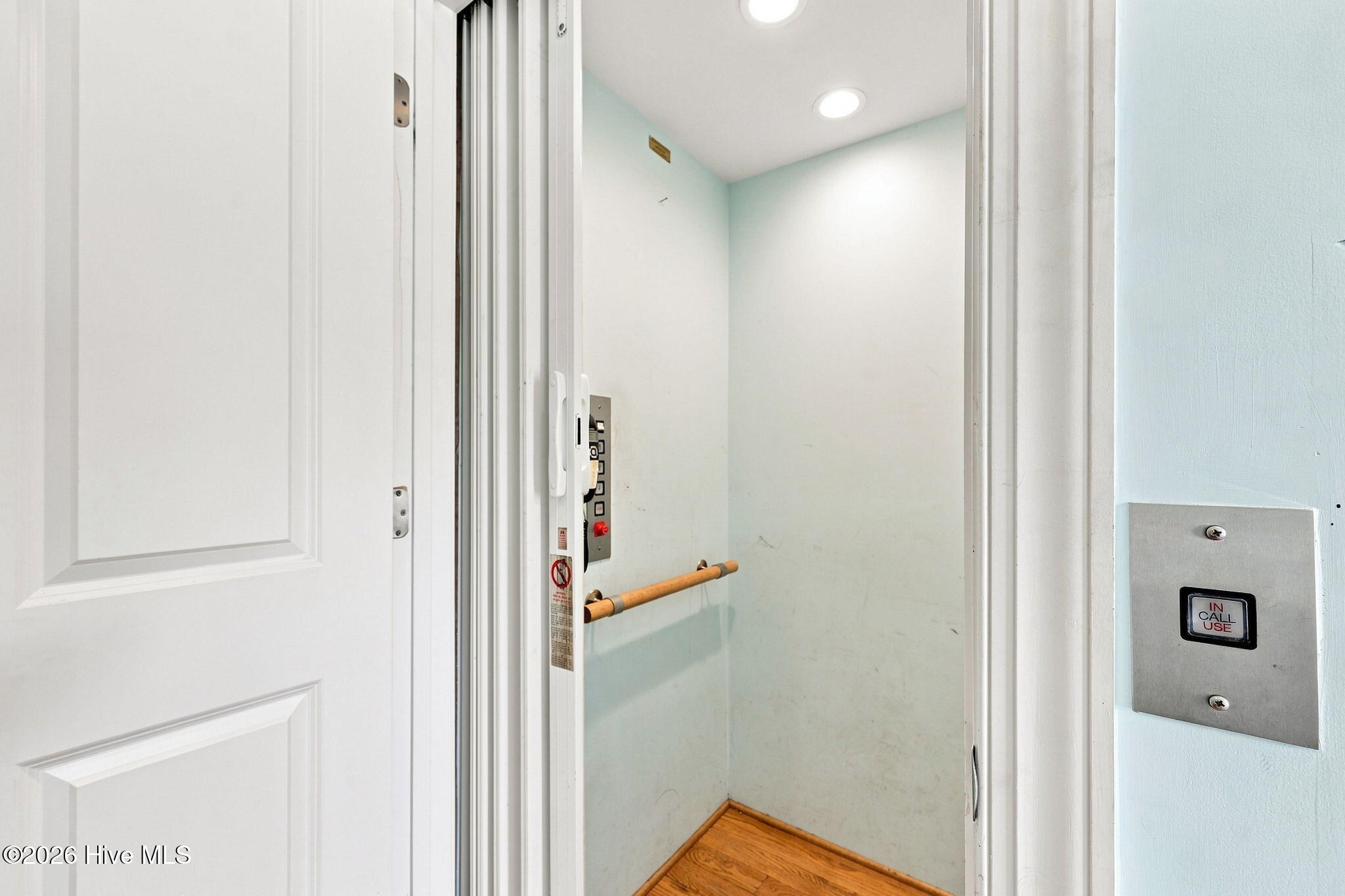 1536 Ann Street Property Photo 11