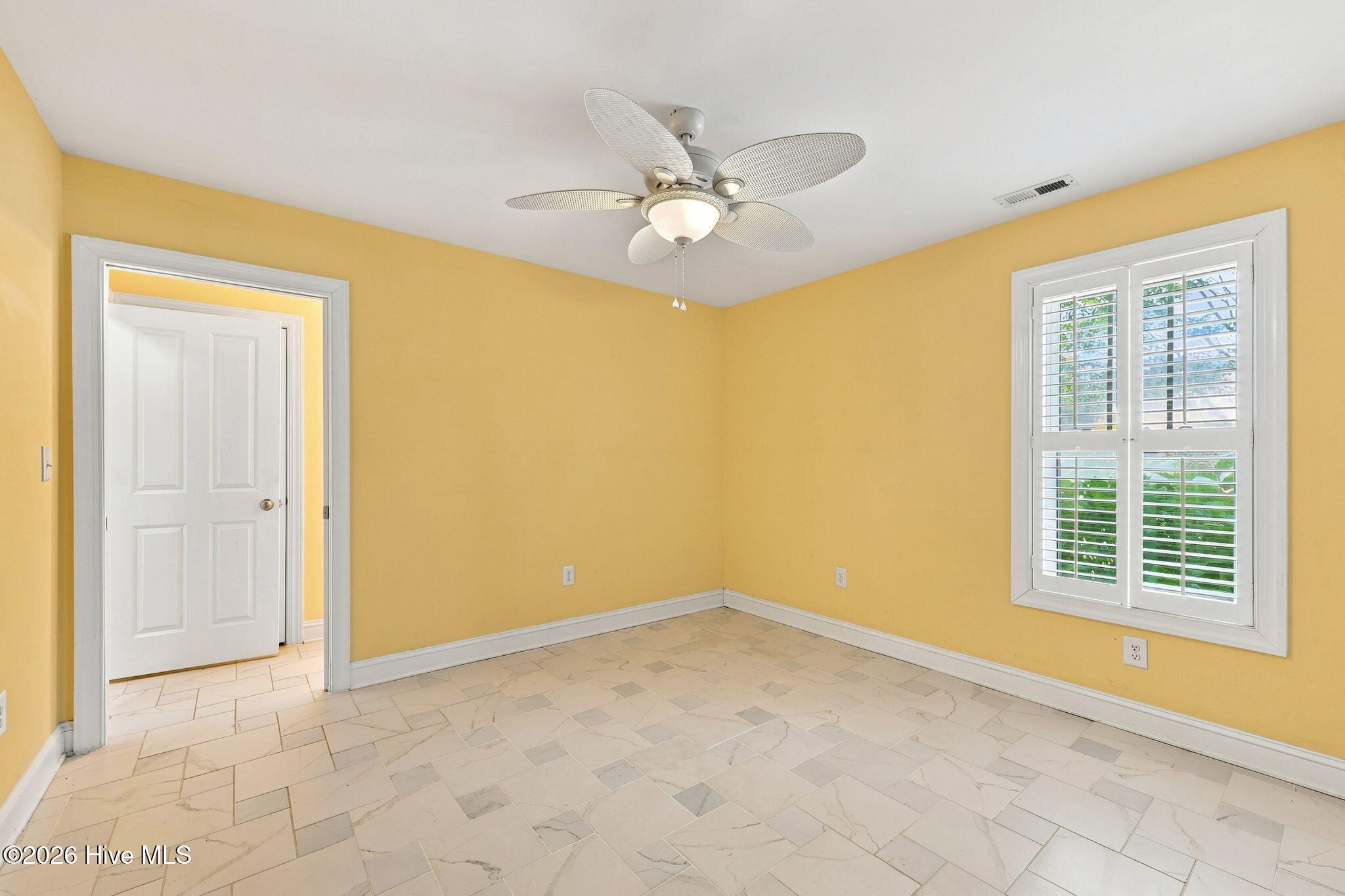 1536 Ann Street Property Photo 12