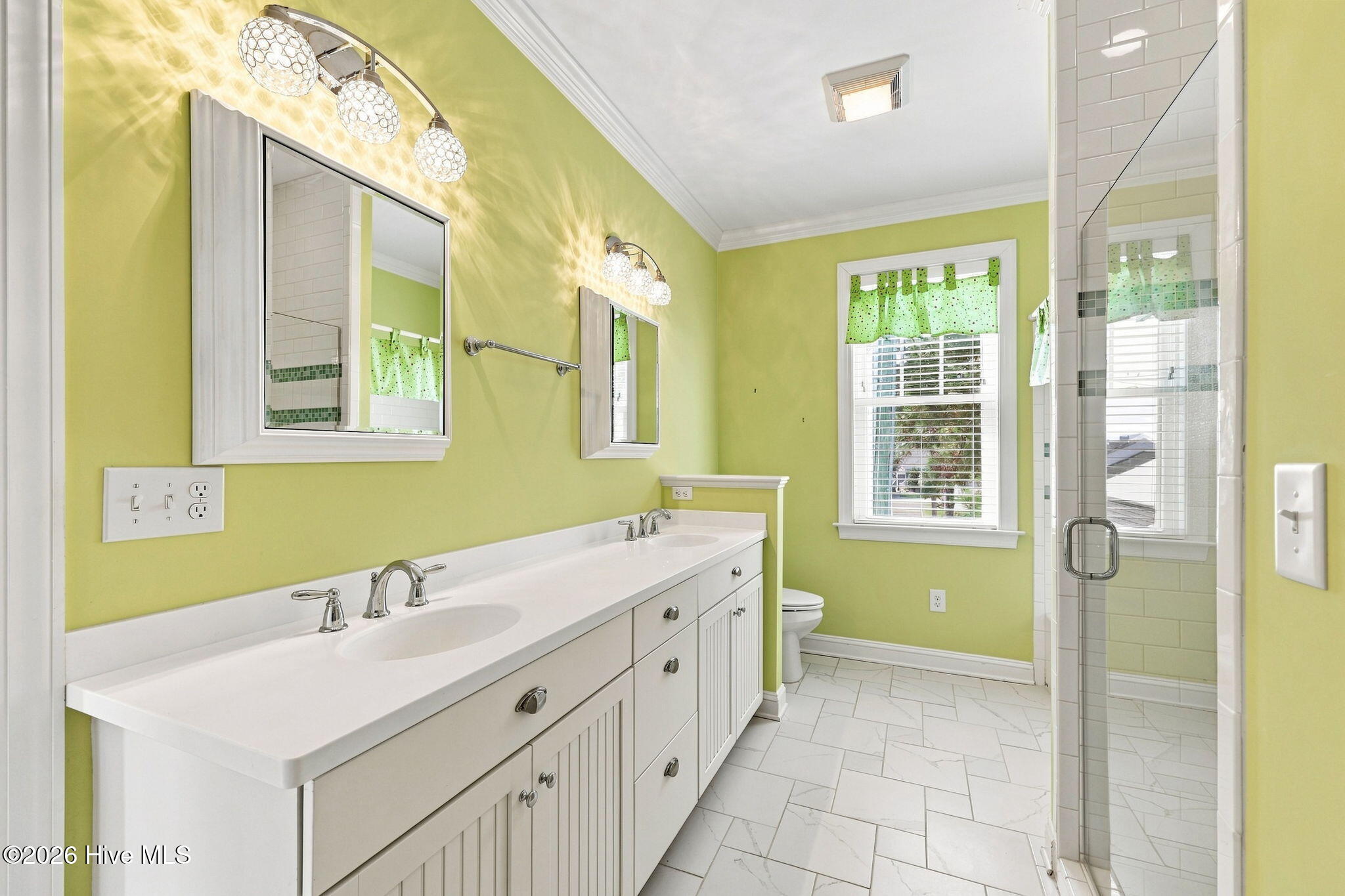 1536 Ann Street Property Photo 23