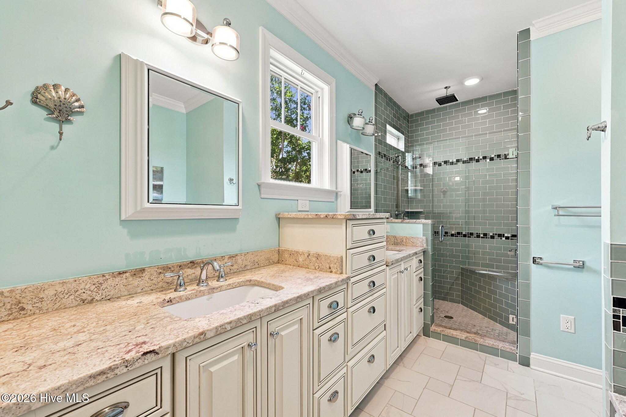 1536 Ann Street Property Photo 30