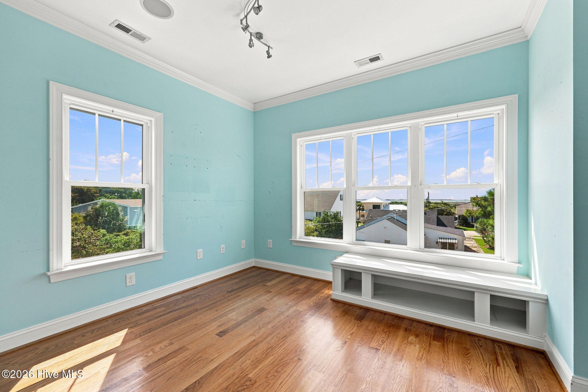 1536 Ann Street Property Photo 38