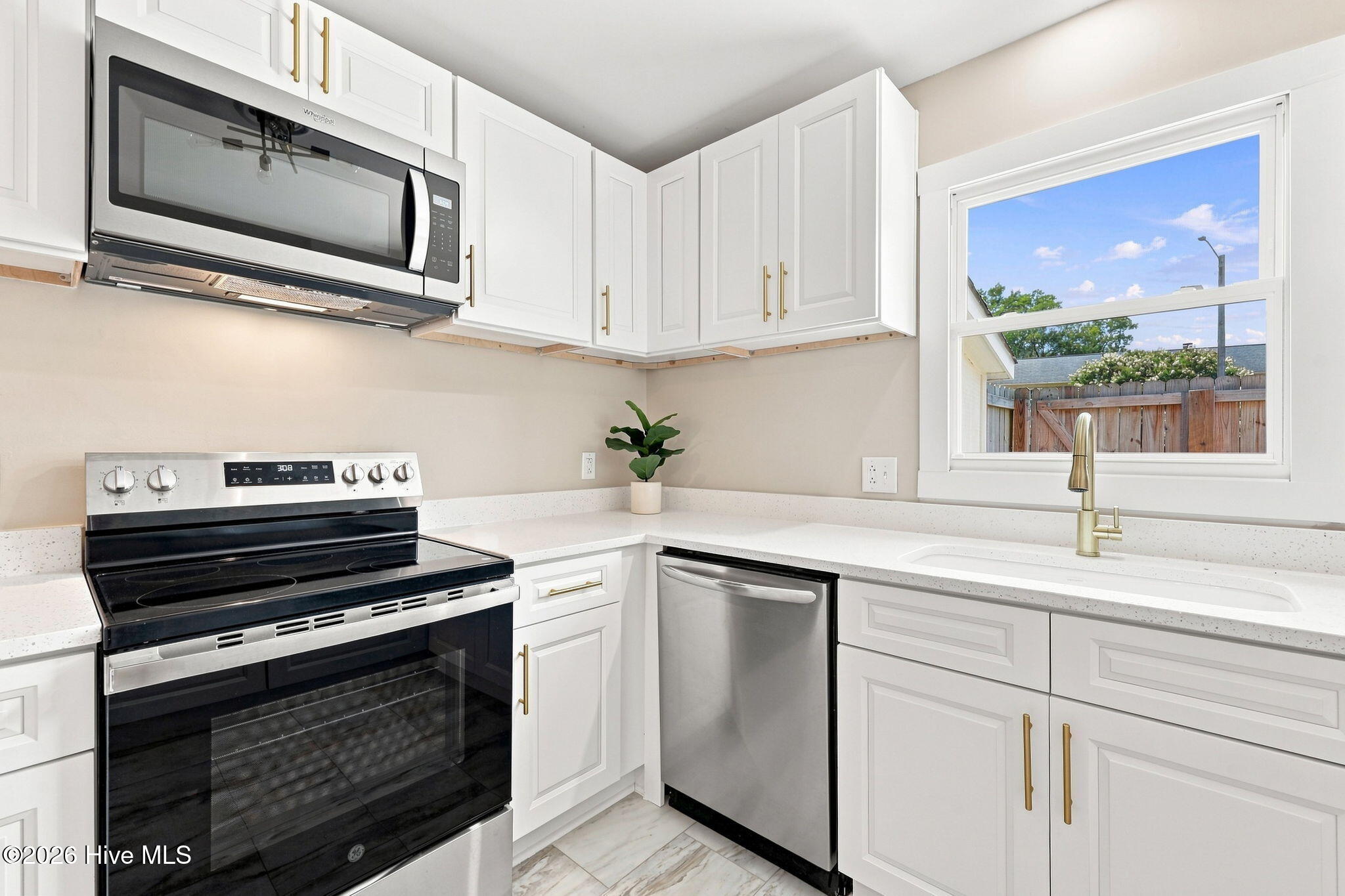 17 Scott Street Property Photo 16
