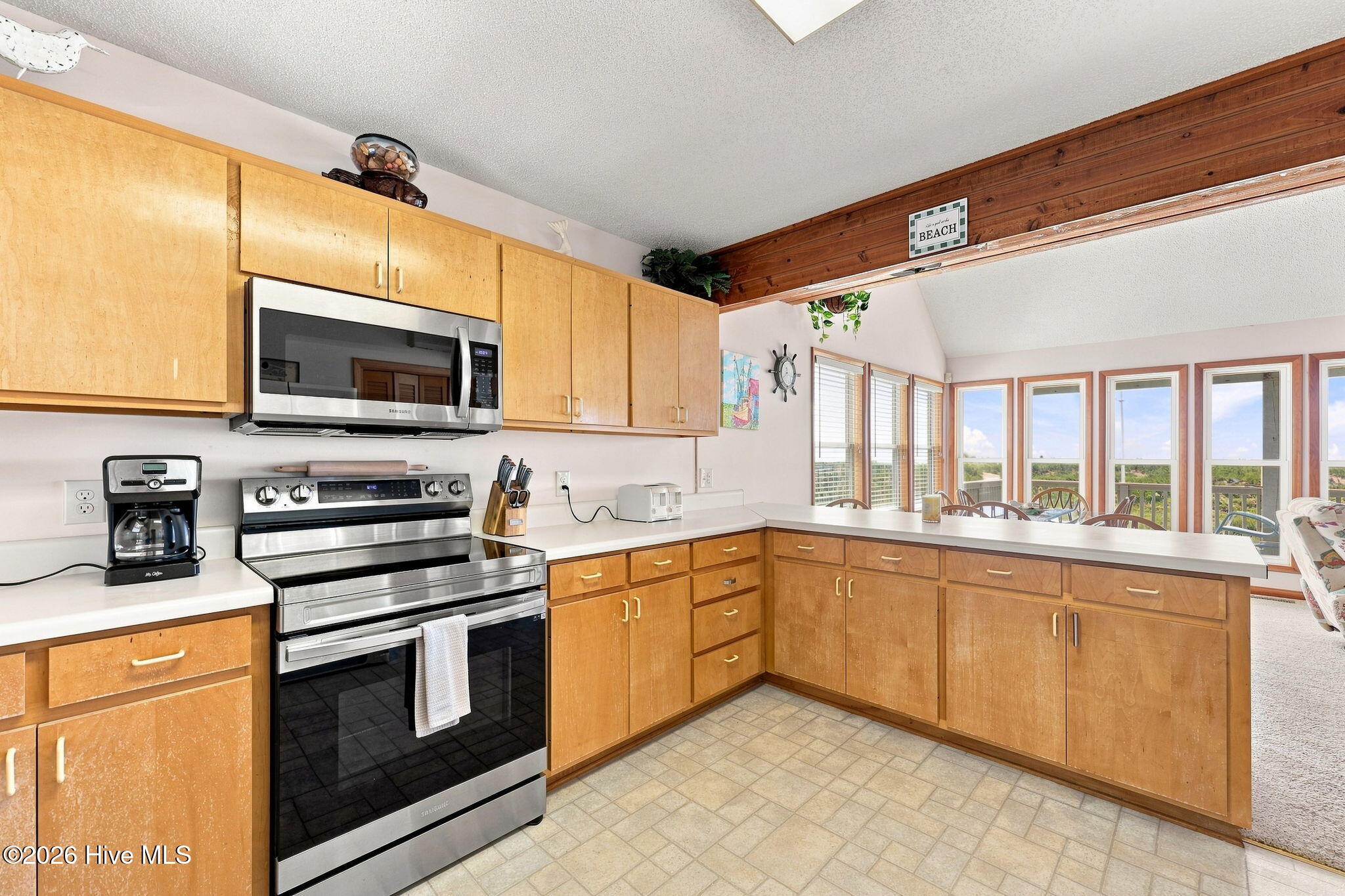 214 E Boardwalk Boulevard Property Photo 16