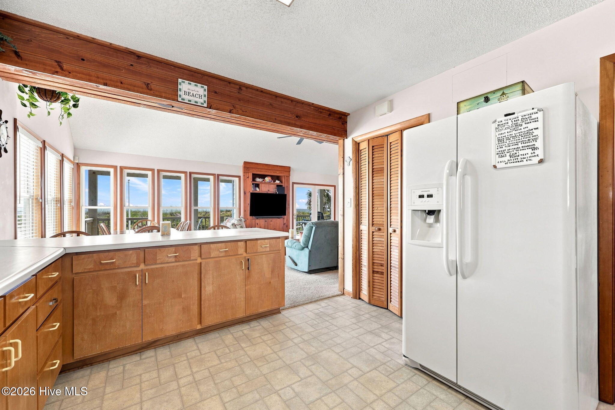 214 E Boardwalk Boulevard Property Photo 20