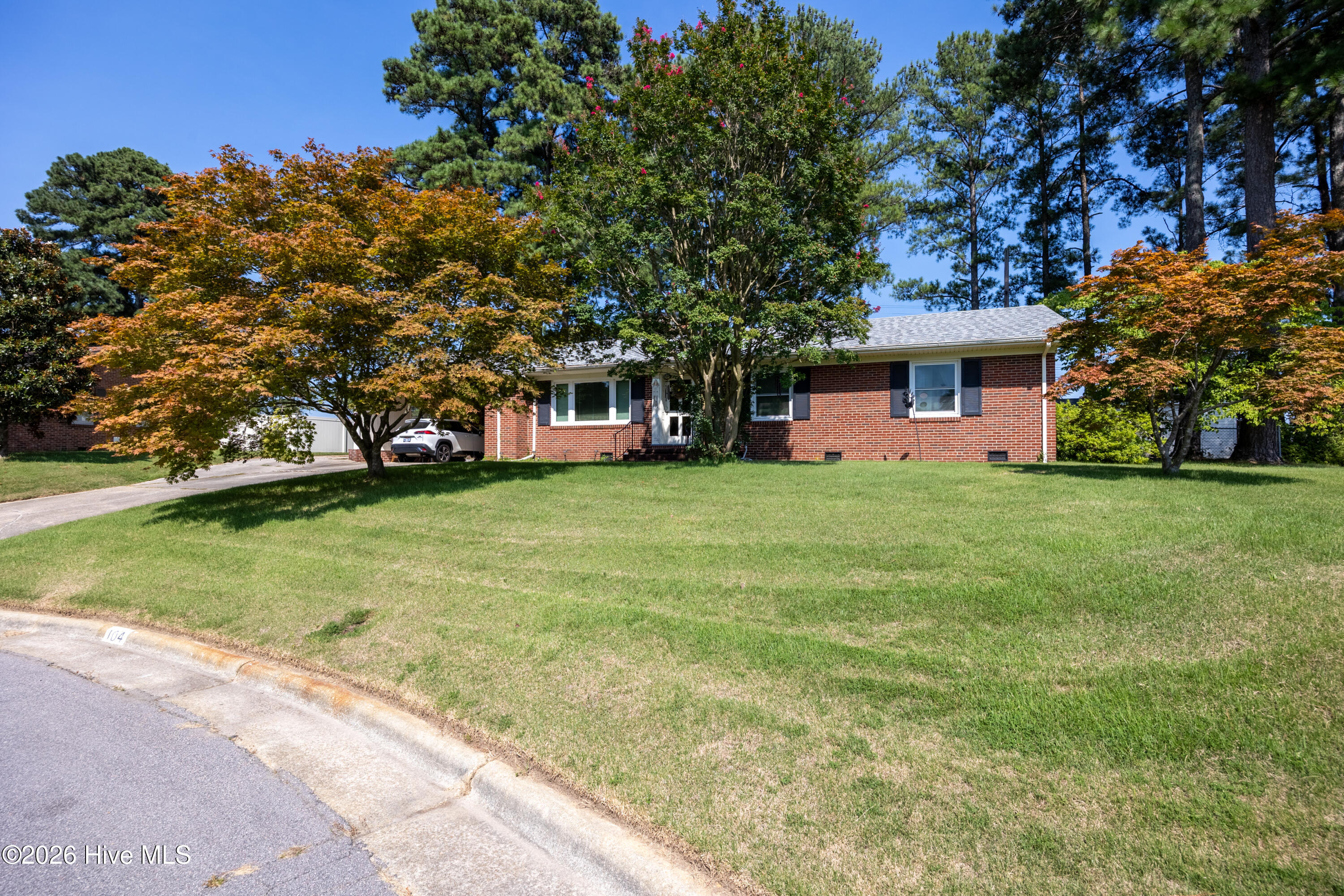104 Stark Circle N Property Photo 1