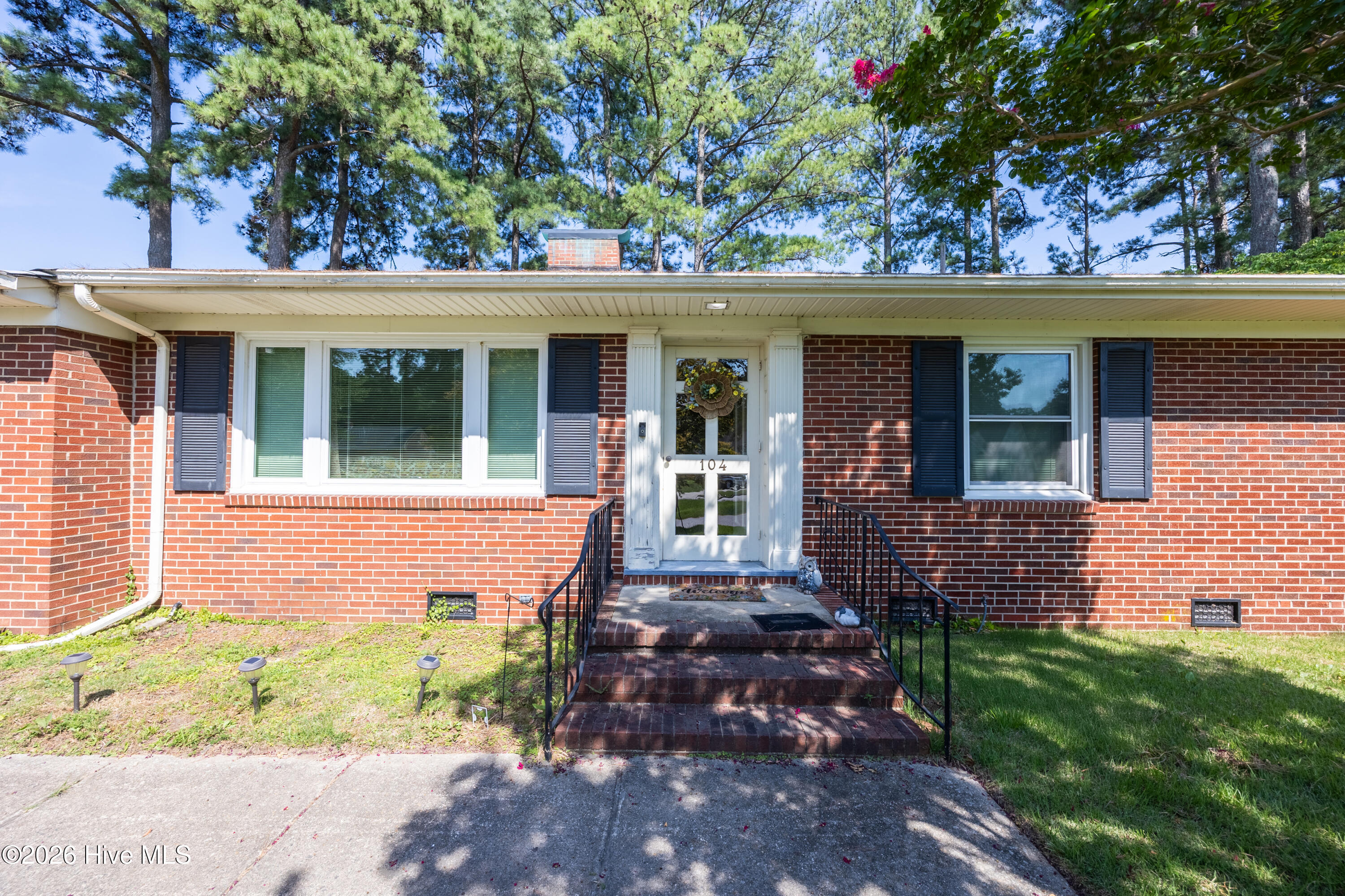 104 Stark Circle N Property Photo 3