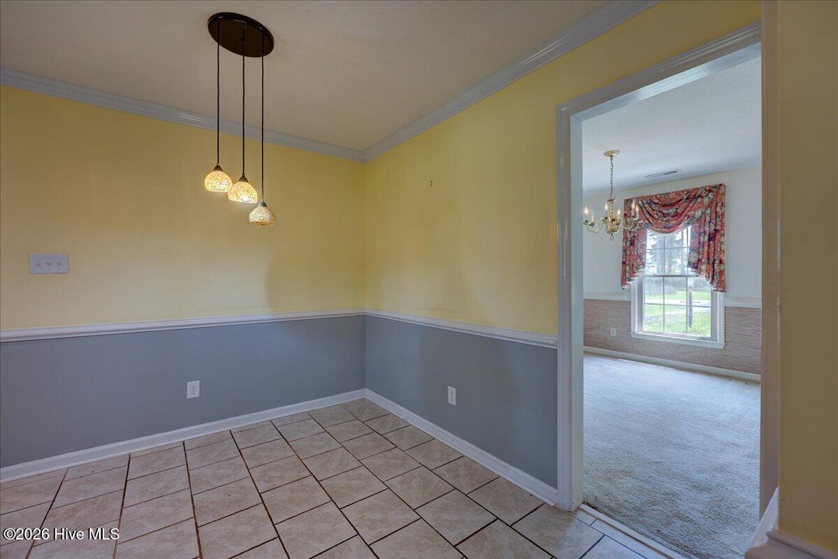 4904 Hillandale Road Property Photo 9