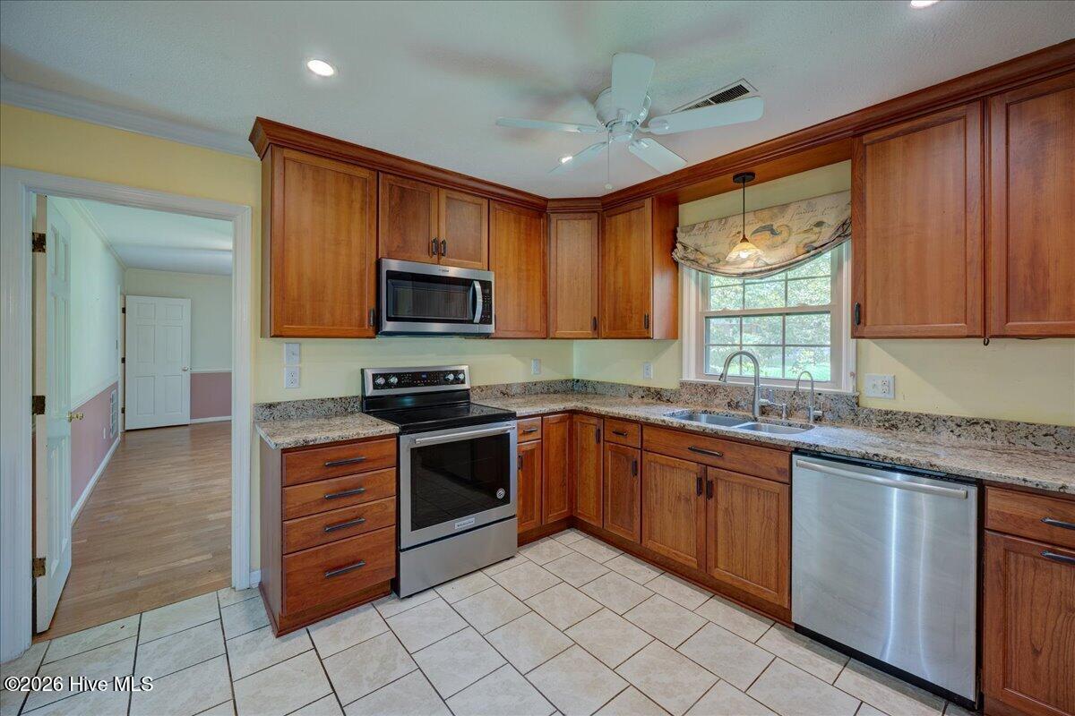 4904 Hillandale Road Property Photo 11
