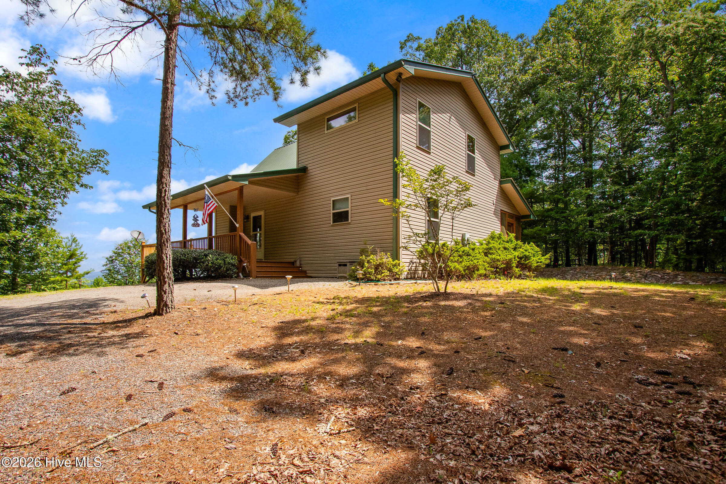 320 Windy Ridge Lane Property Photo 4