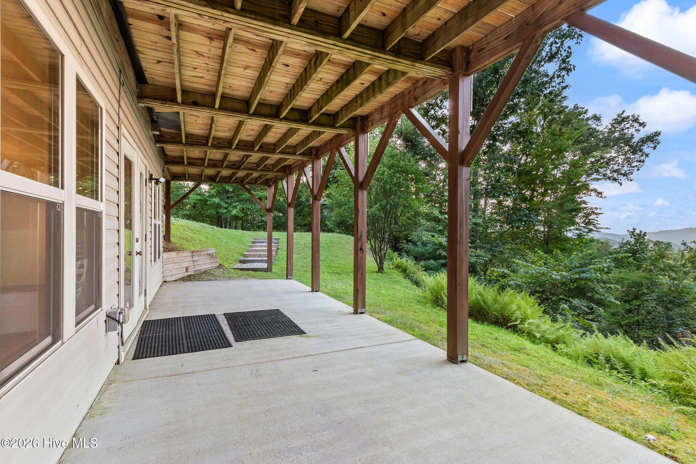 320 Windy Ridge Lane Property Photo 46