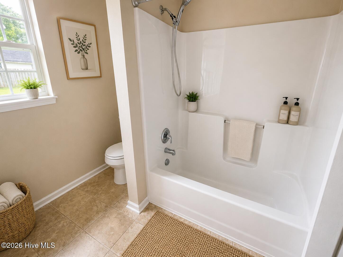 1420 Perry Avenue Property Photo 9