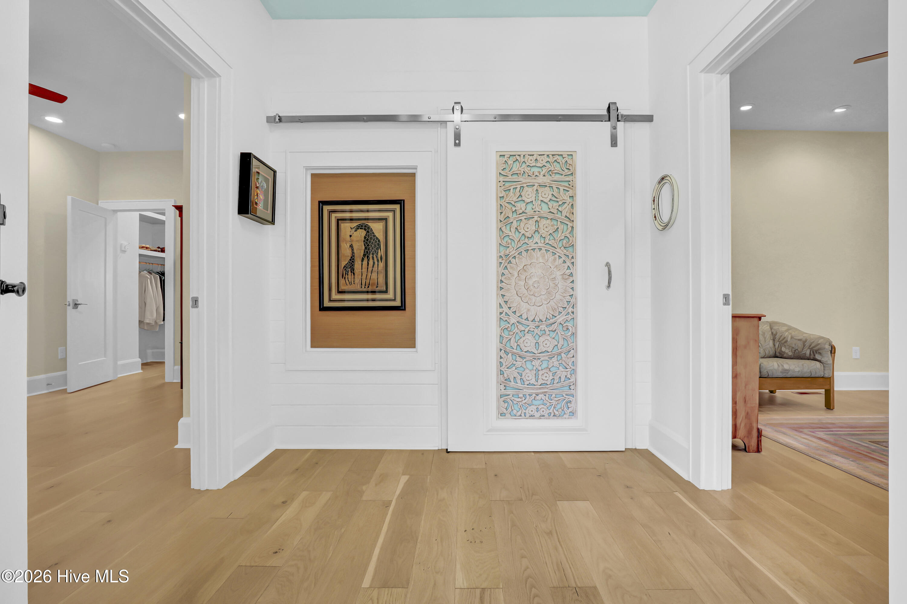 630 Ravenswood Road Property Photo 8