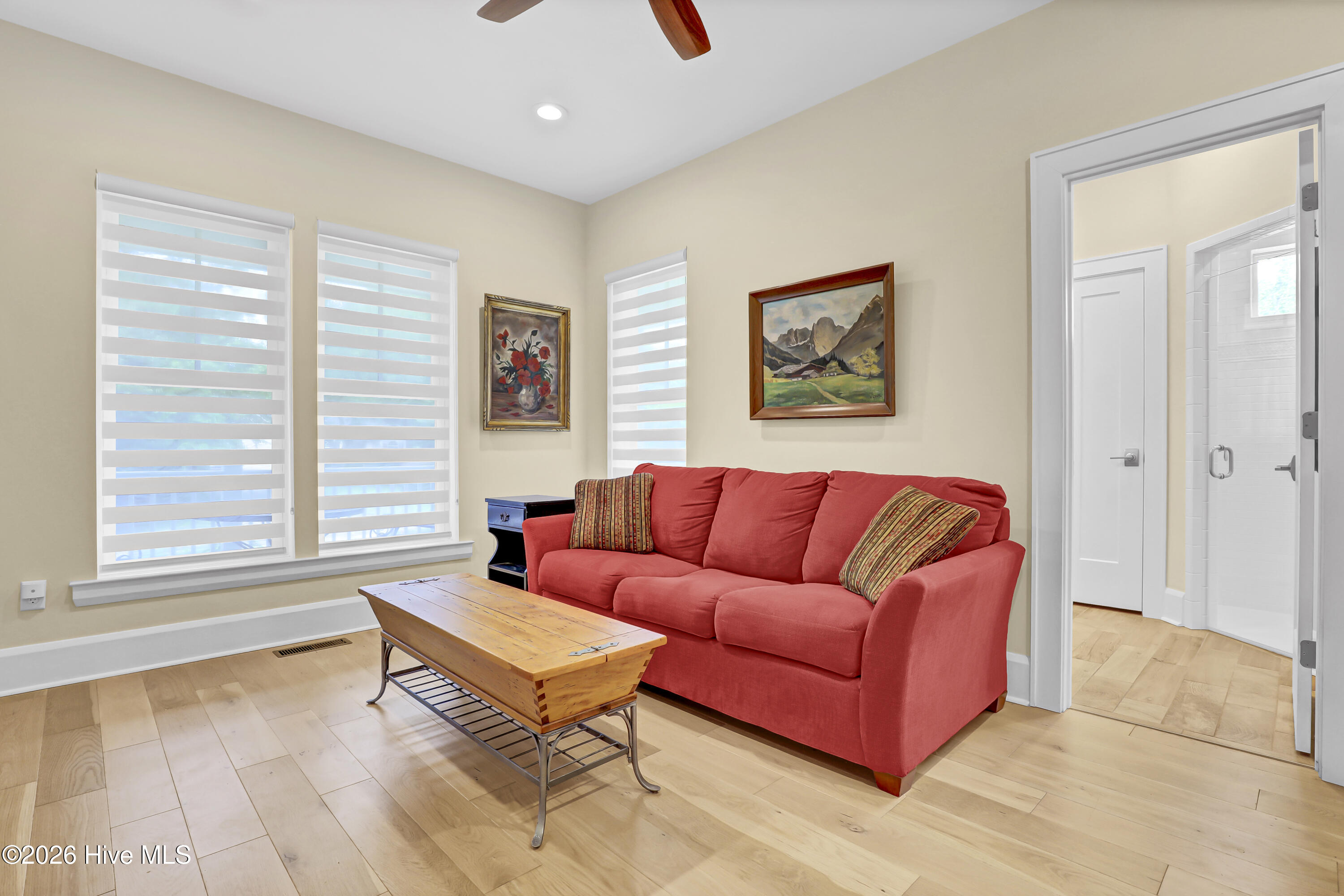 630 Ravenswood Road Property Photo 11