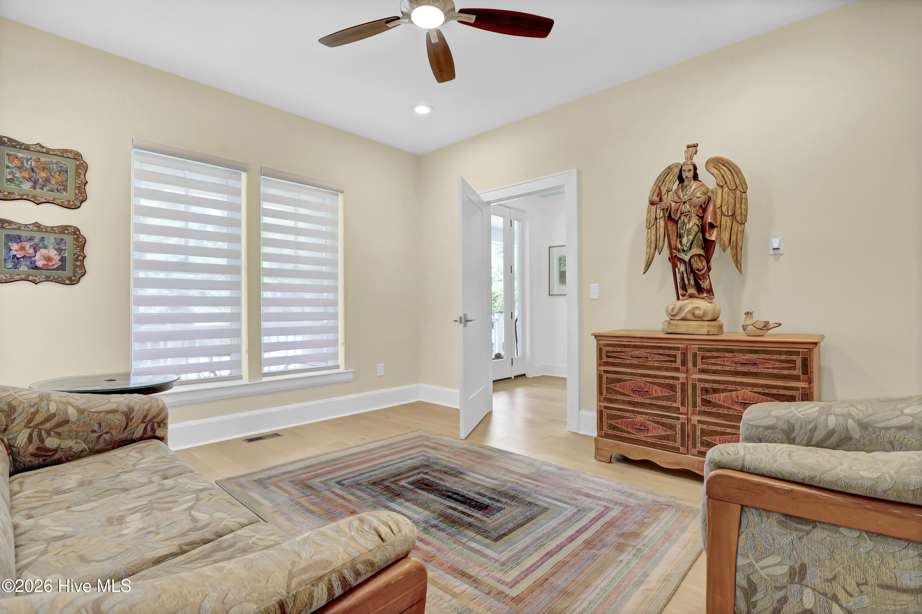 630 Ravenswood Road Property Photo 12