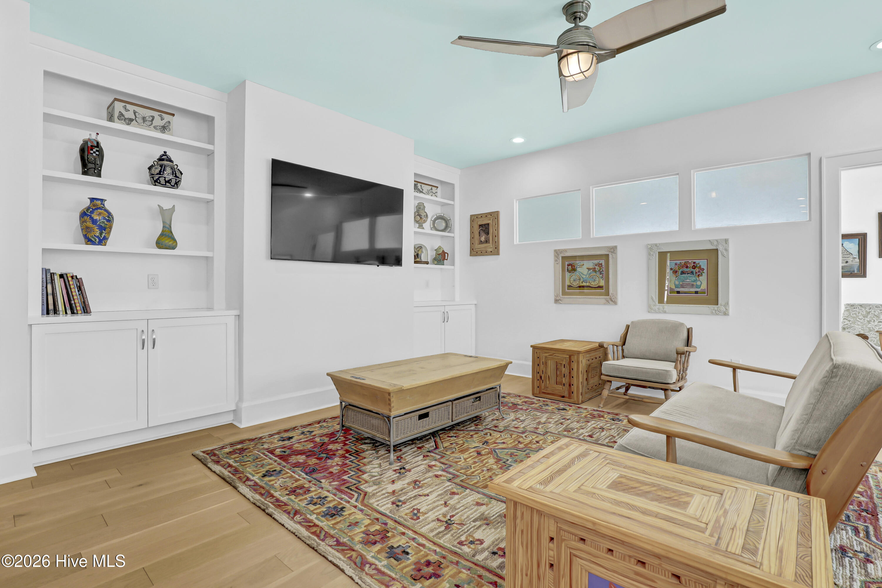 630 Ravenswood Road Property Photo 18