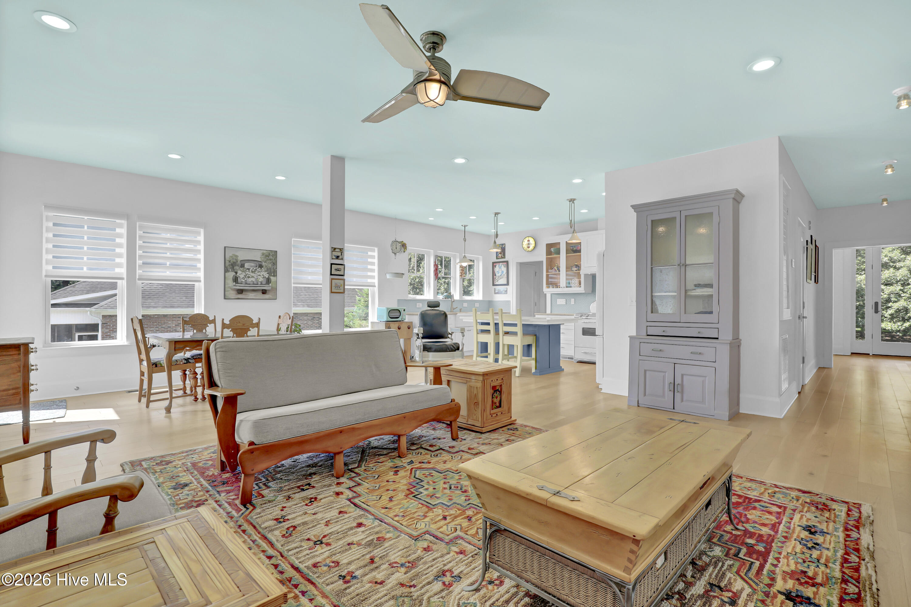 630 Ravenswood Road Property Photo 19
