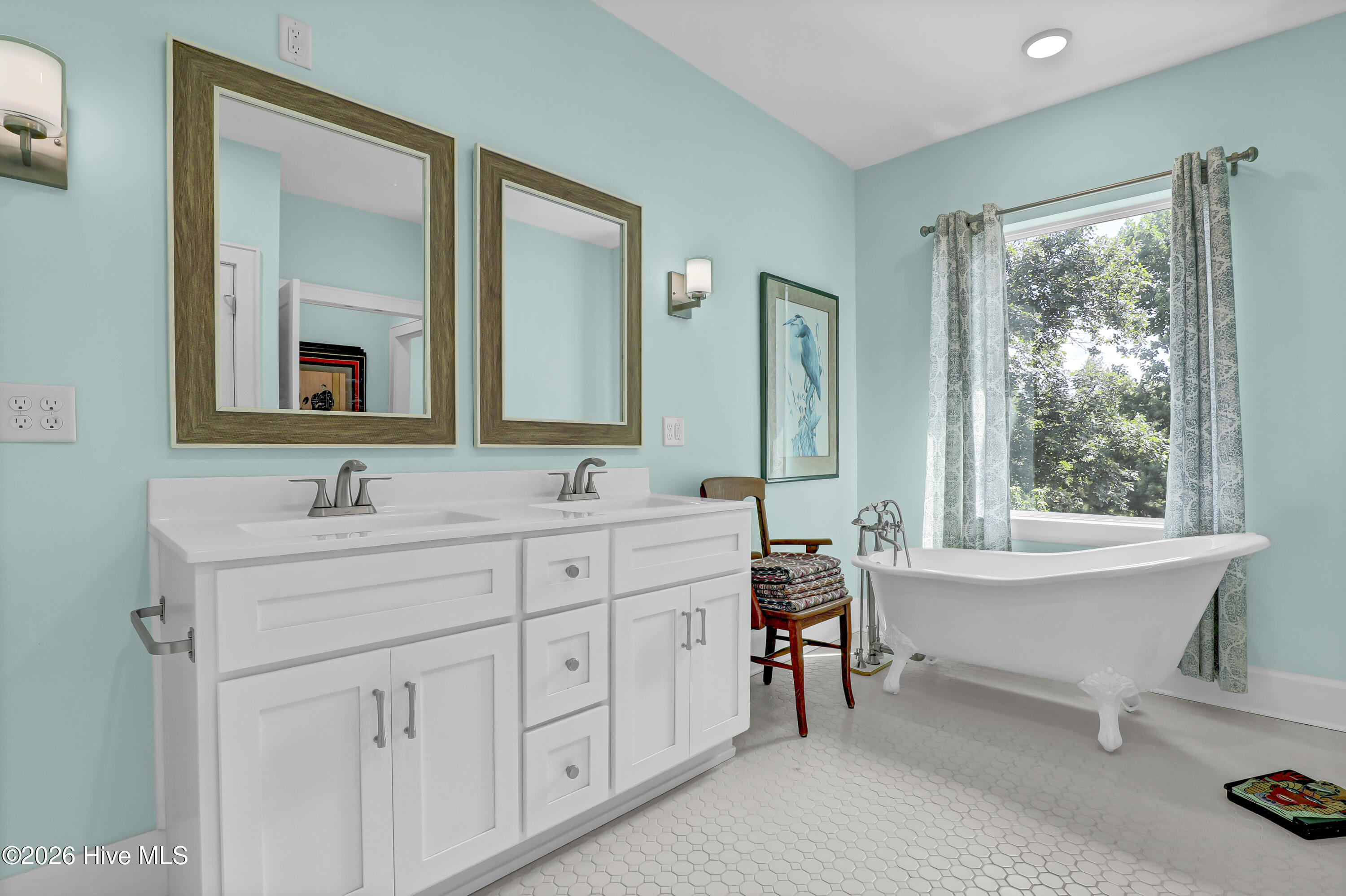 630 Ravenswood Road Property Photo 32