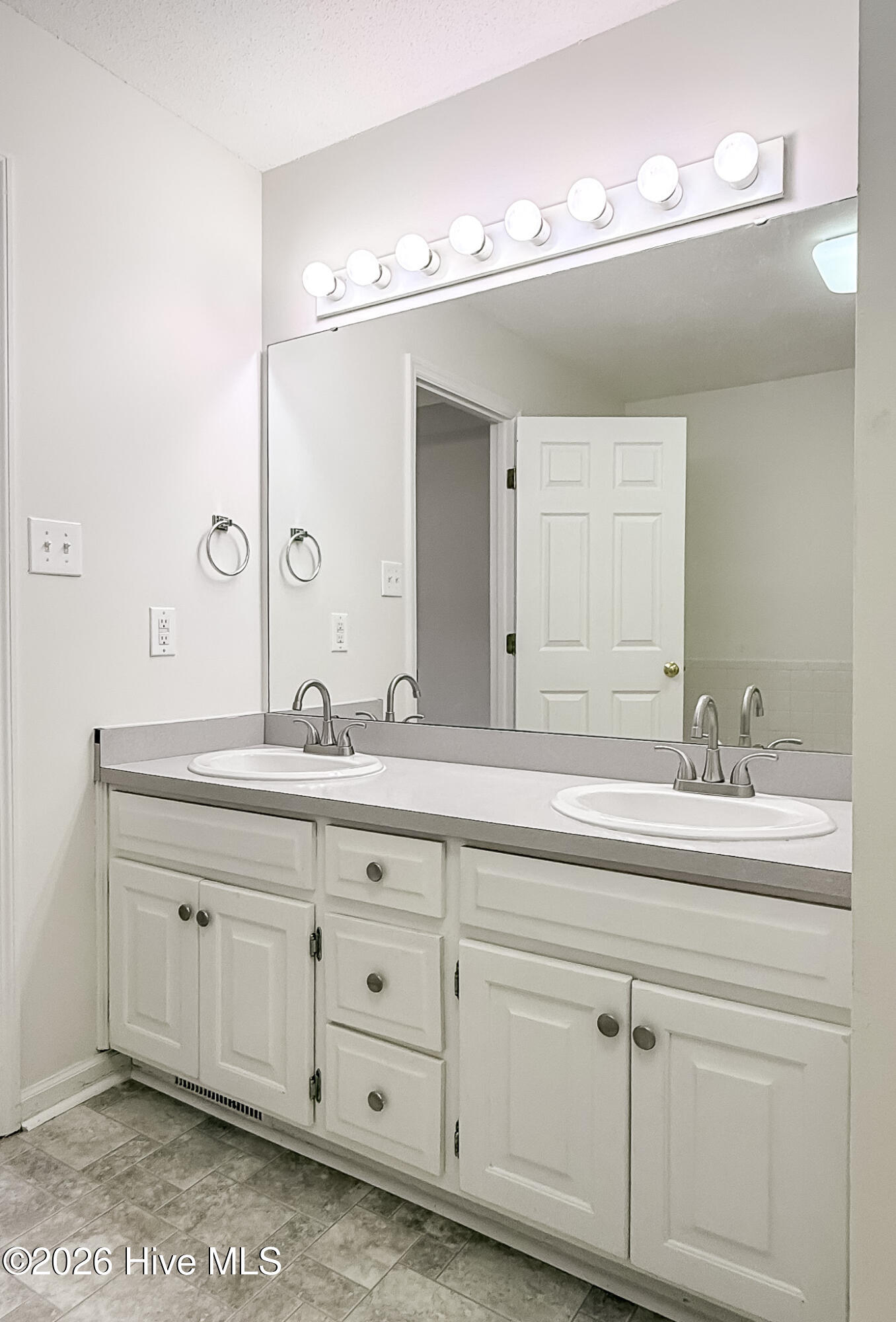 5 Bridle Path Circle Property Photo 34