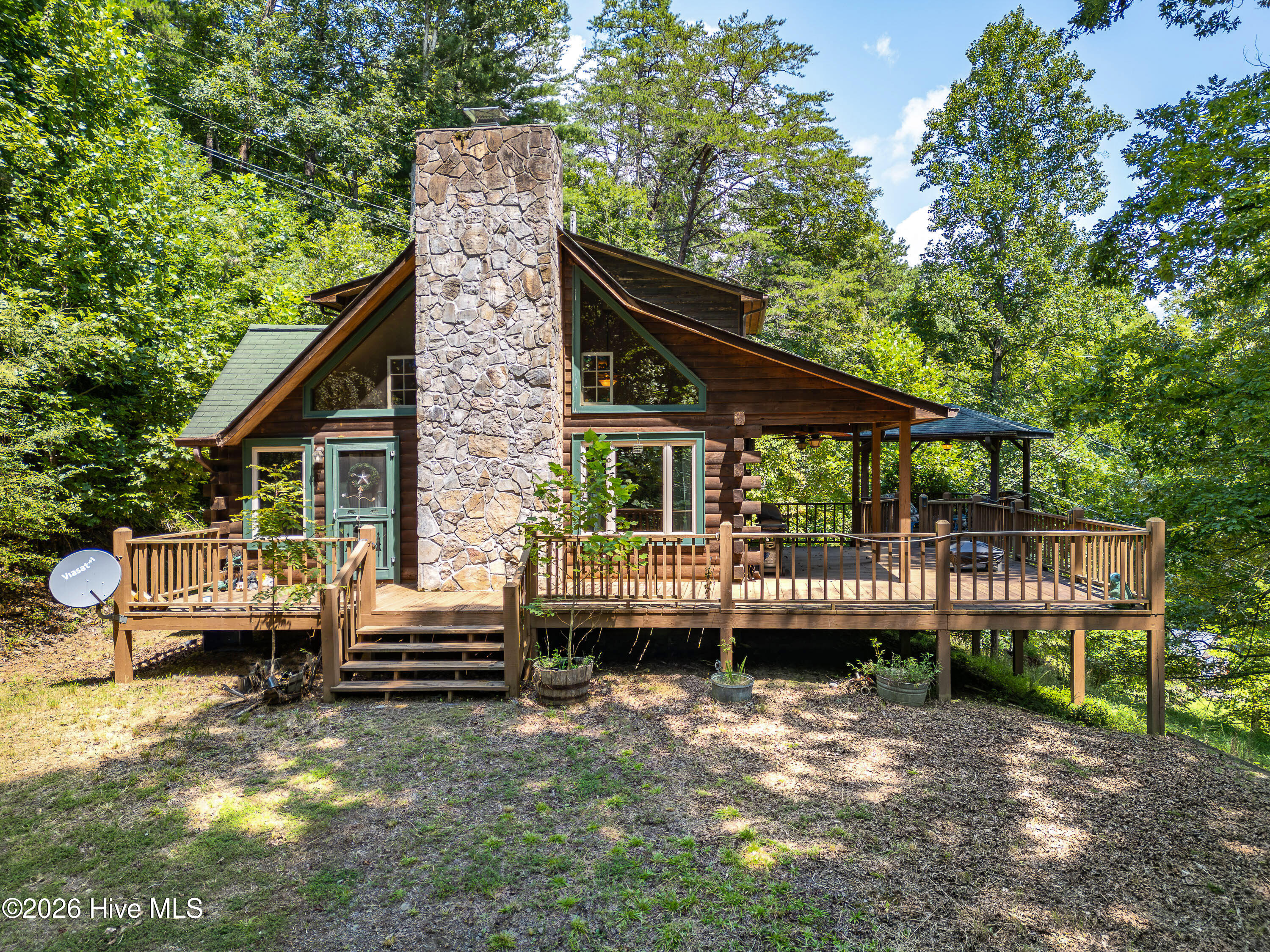 525 Beaver Ridge Road Property Photo 1
