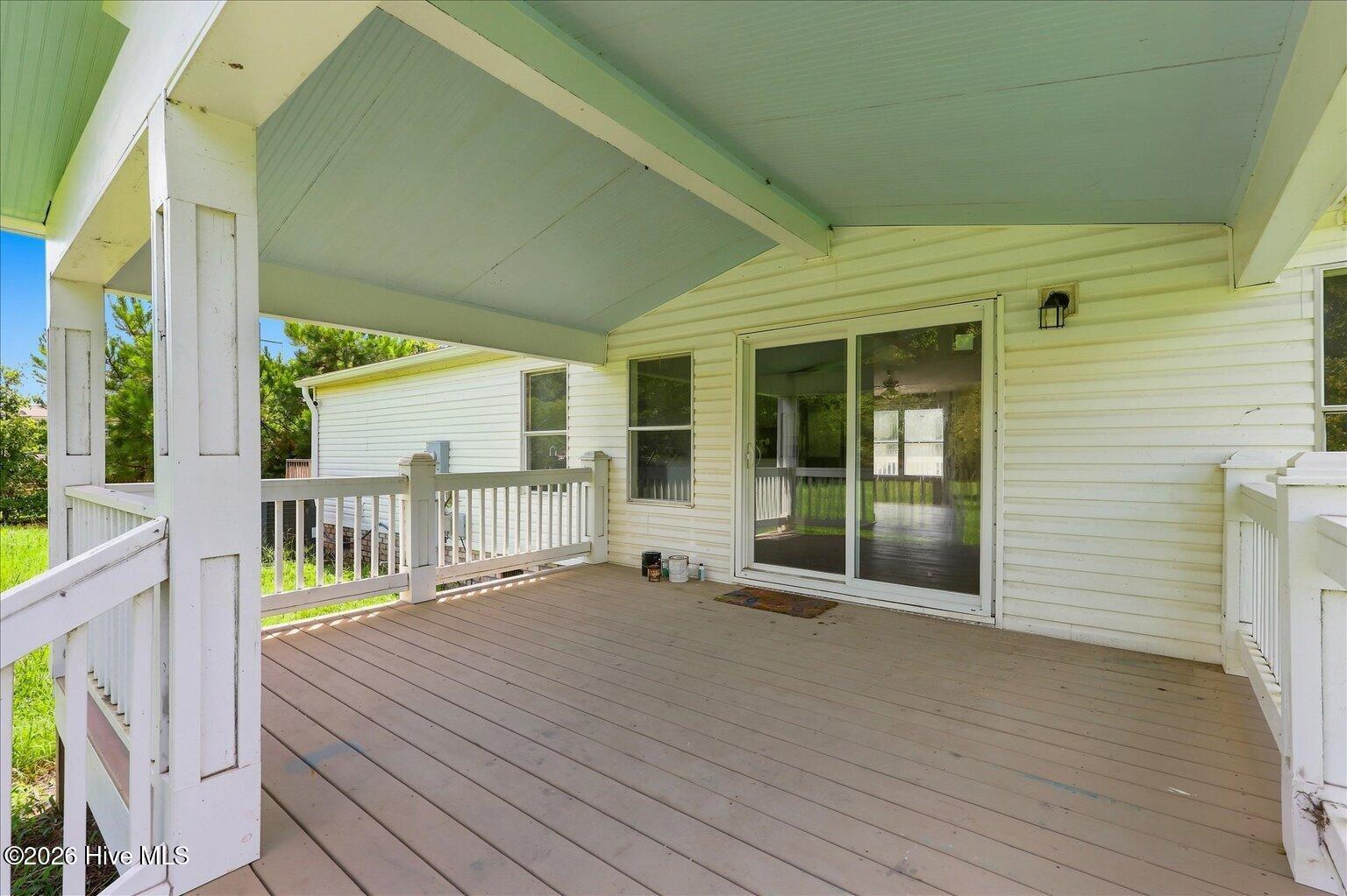 420 Royal Way Se Property Photo 5