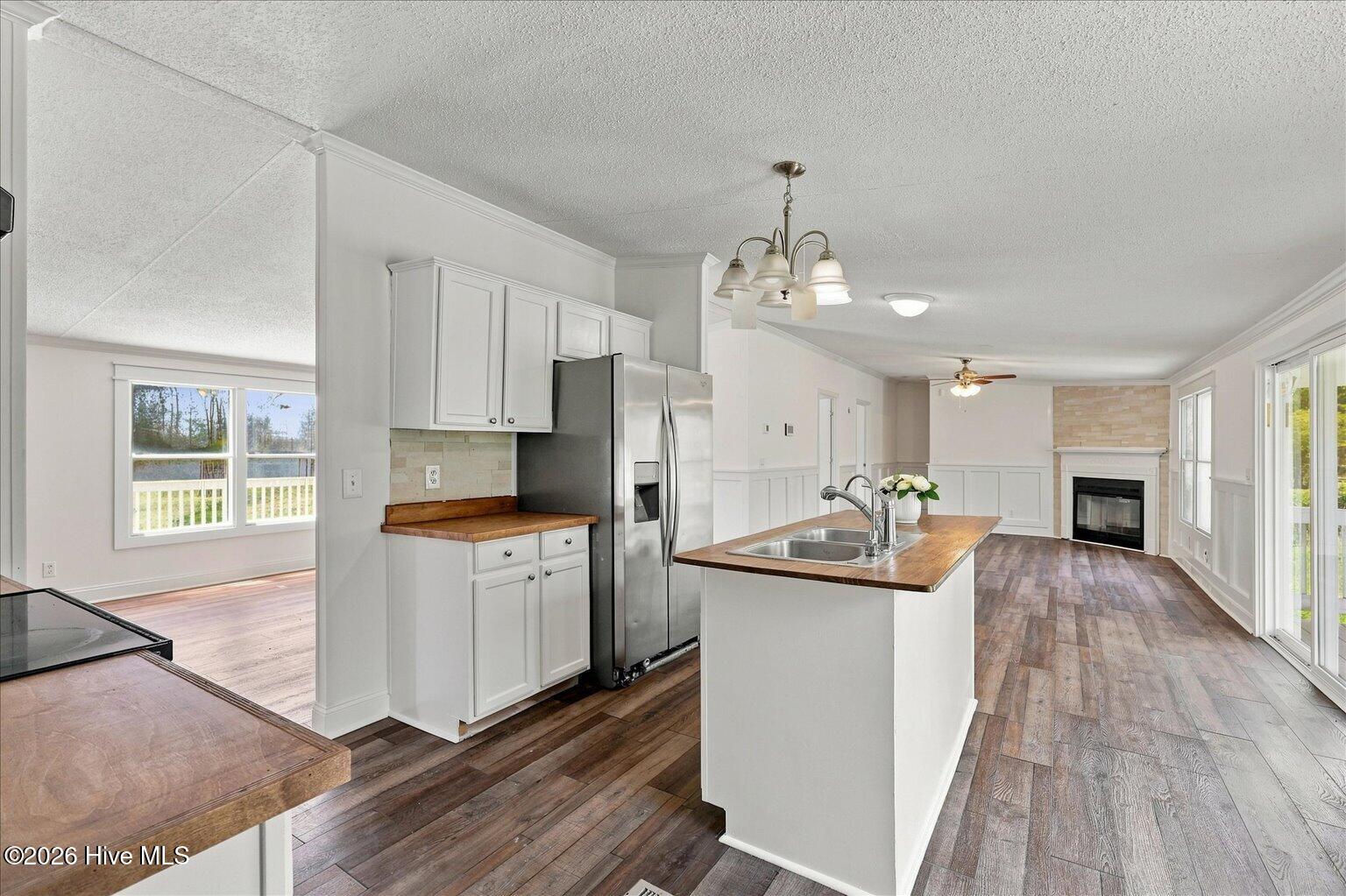 420 Royal Way Se Property Photo 8