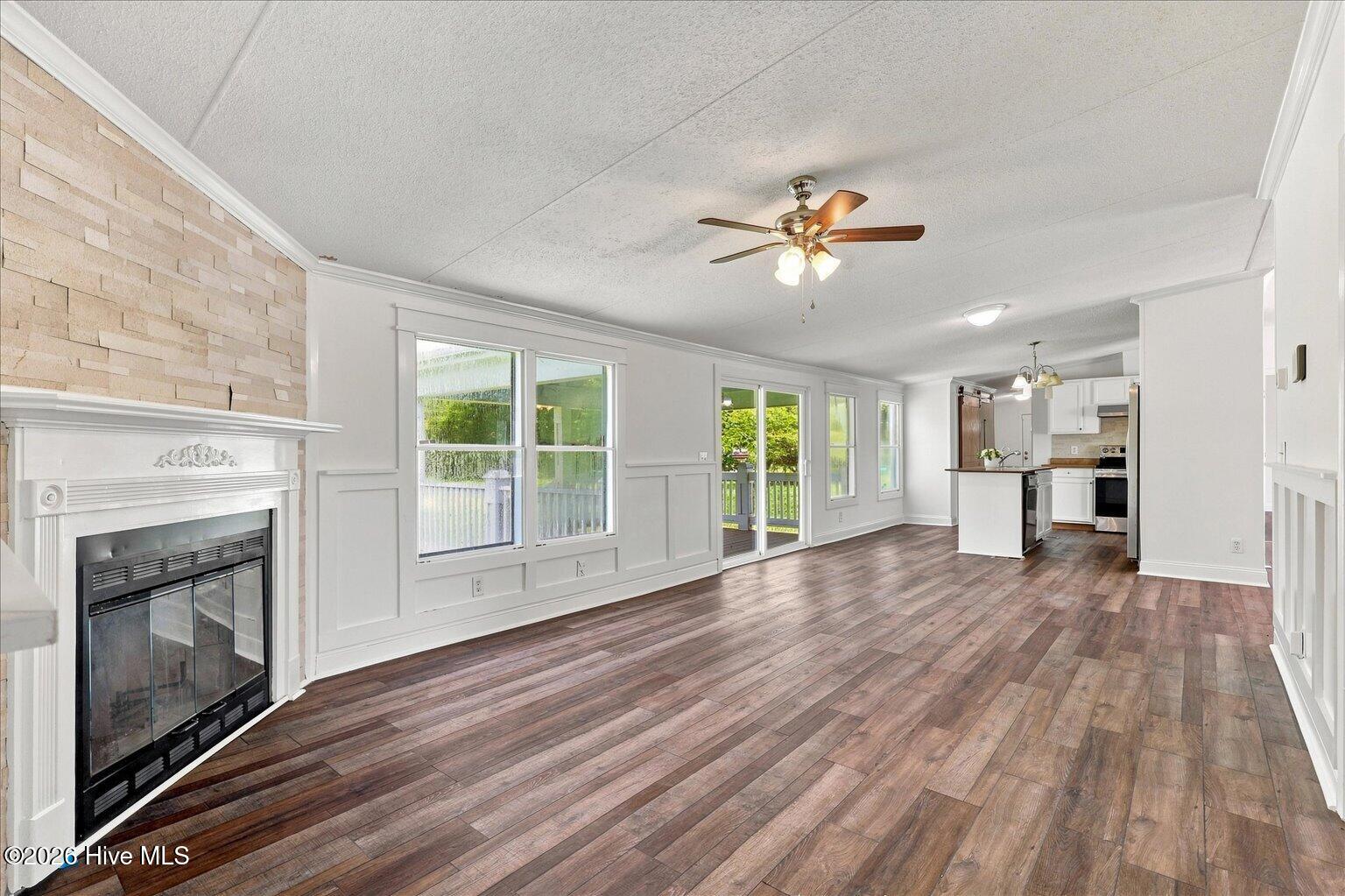 420 Royal Way Se Property Photo 13